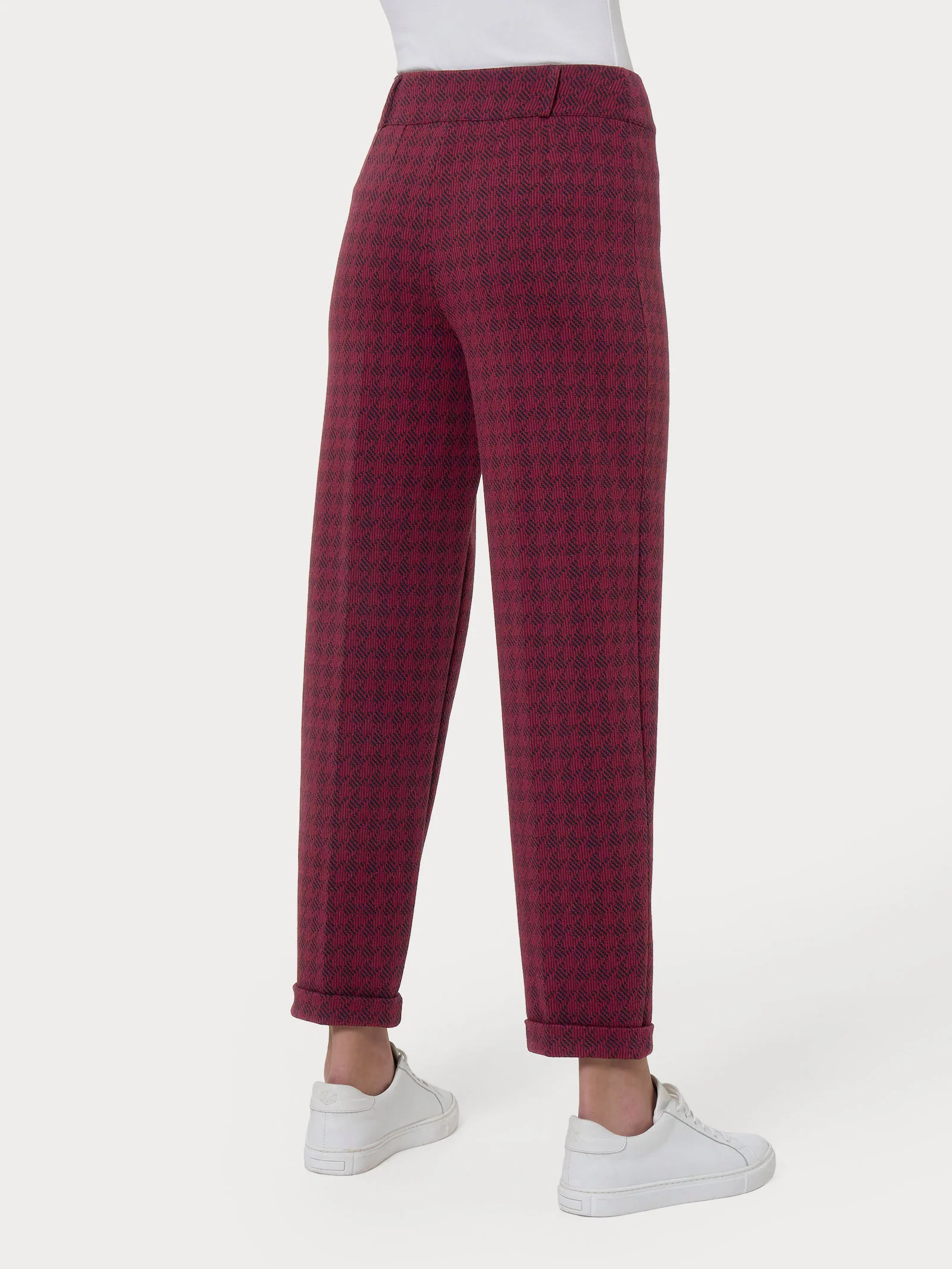 Pantalone a carota in tessuto Eco Jacquard - Fant. Tibetan Red - Image 2