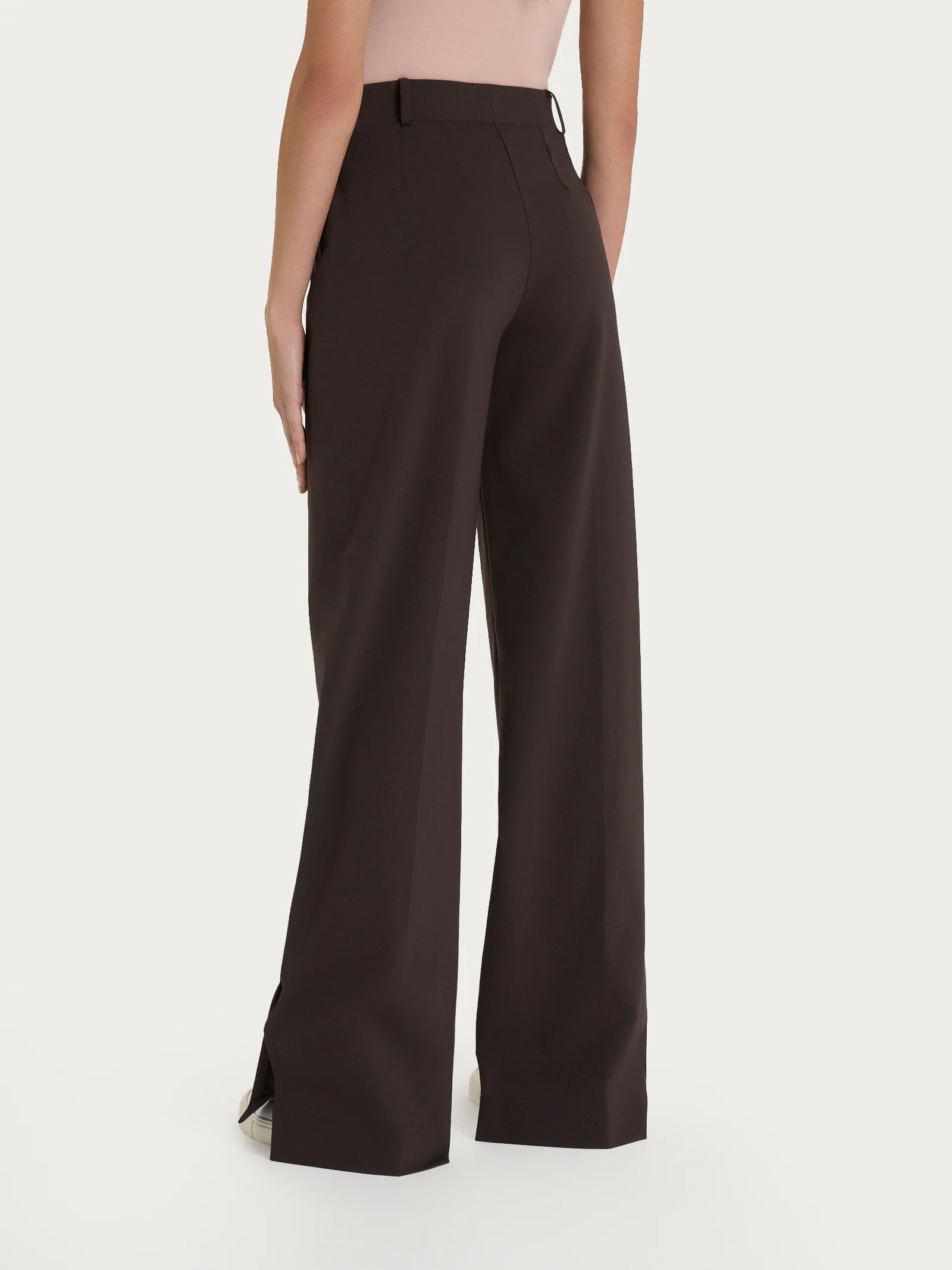 Pantalone a palazzo con tasche in Compact Light - Chocolate Torte - Image 2