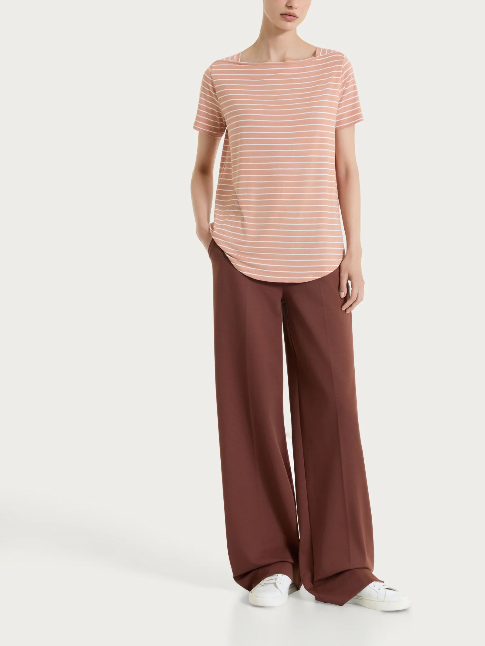 Pantalone a palazzo con tasche in Compact Light - Cappuccino - Image 5