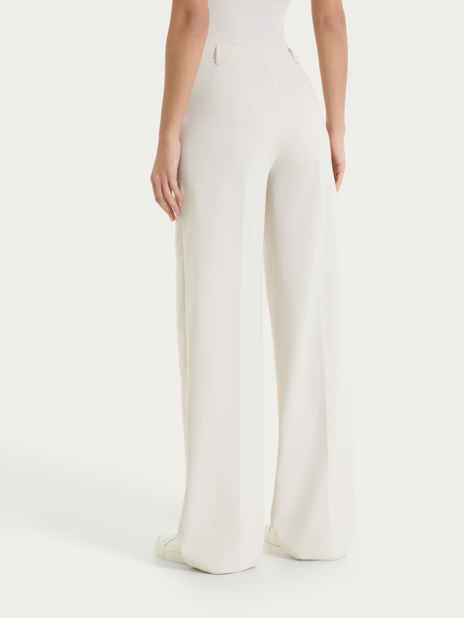 Pantalone a palazzo con tasche in Compact Light - Champignon - Image 2