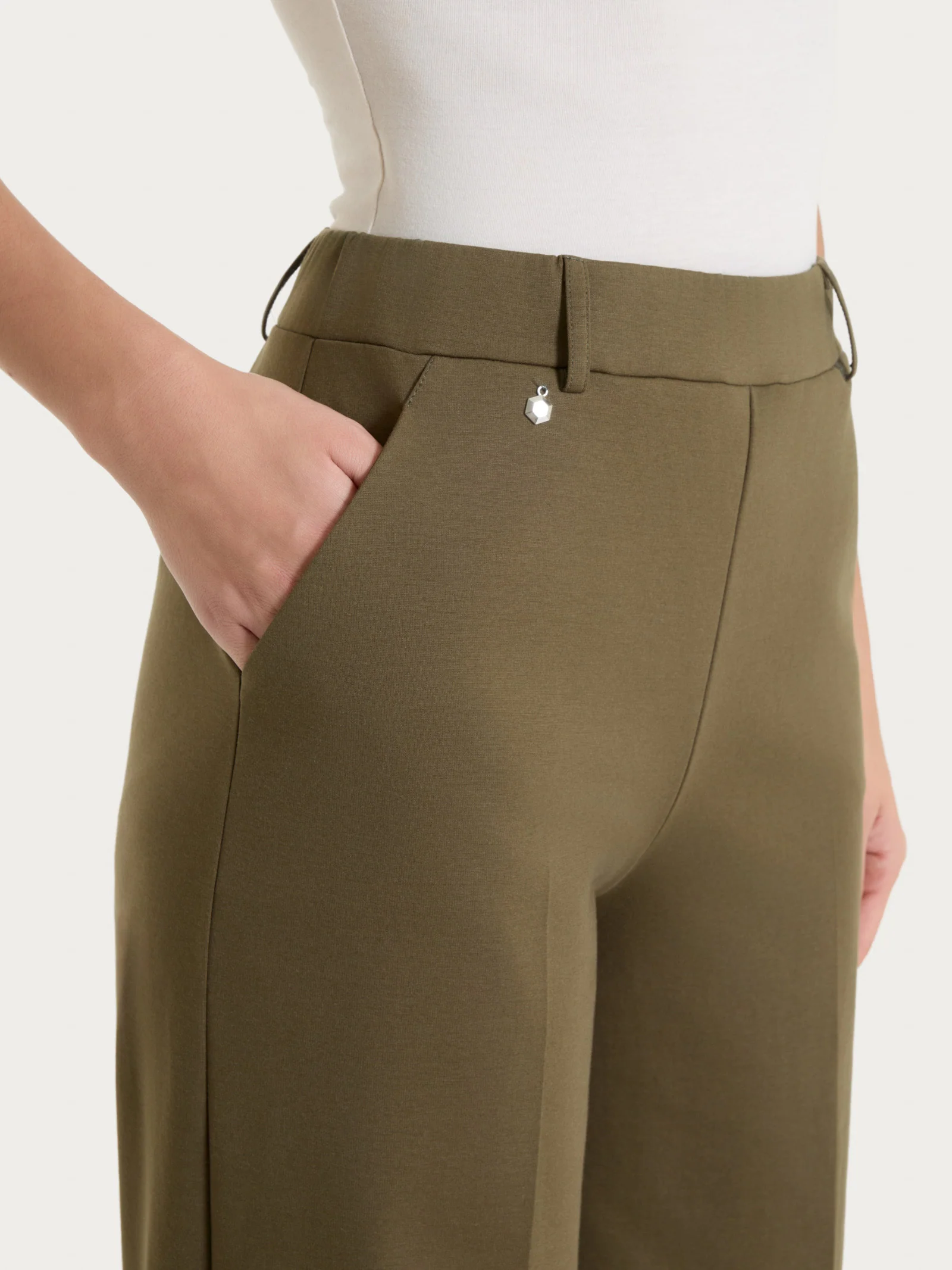 Pantalone a palazzo con tasche in Compact Light - Dark Olive - Image 3