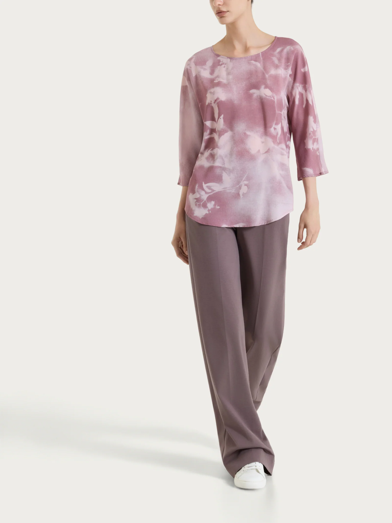 Pantalone a palazzo con tasche in Compact Light - Plum Truffle - Image 4