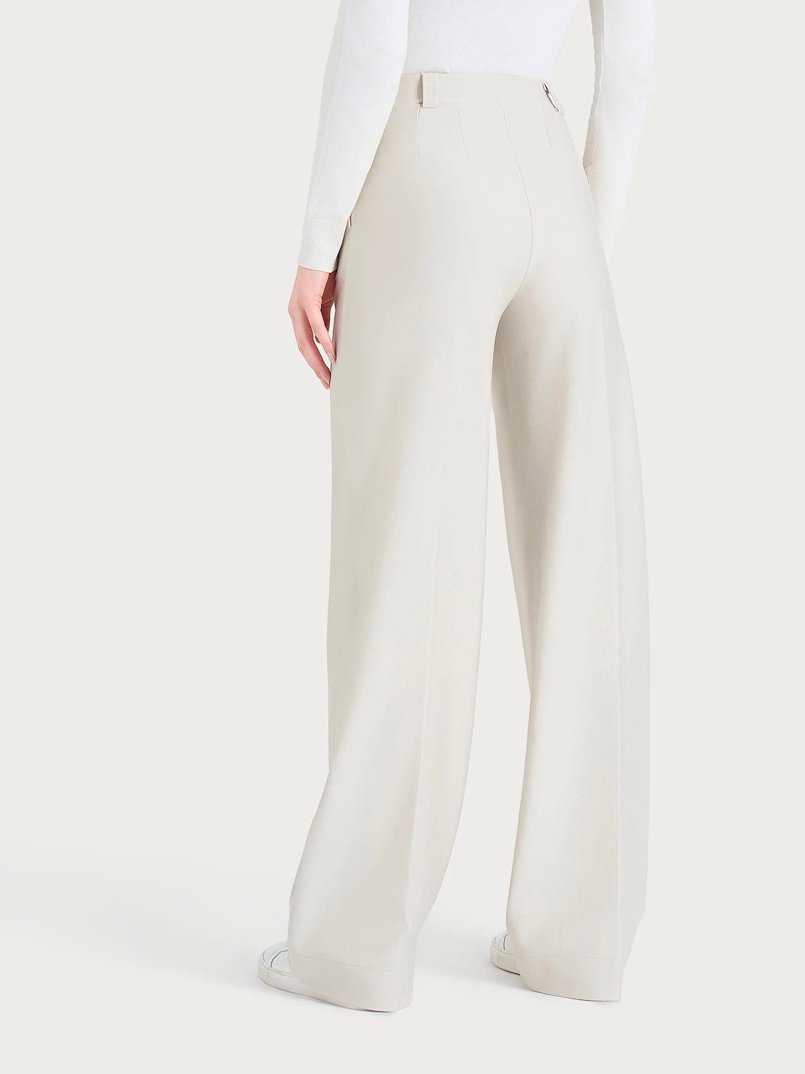 Pantalone a palazzo con taschino in Compact - Champignon - Image 2