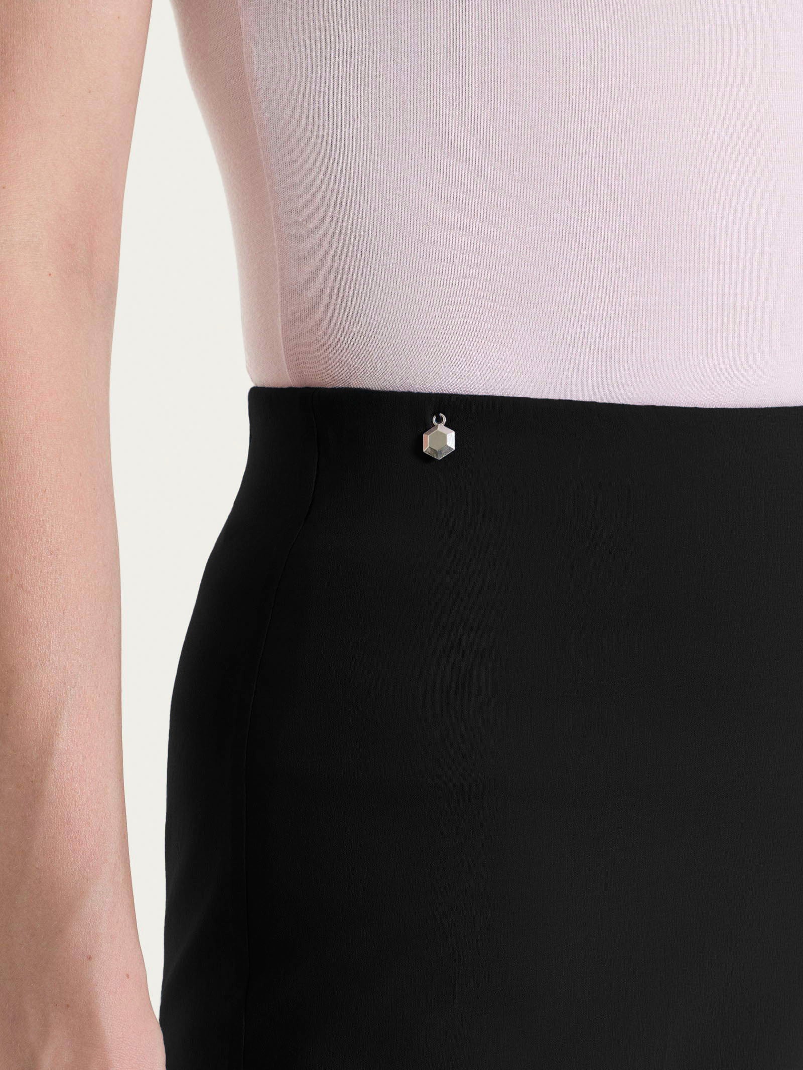 Pantalone a palazzo leggero in Super Fresh - Nero - Image 3