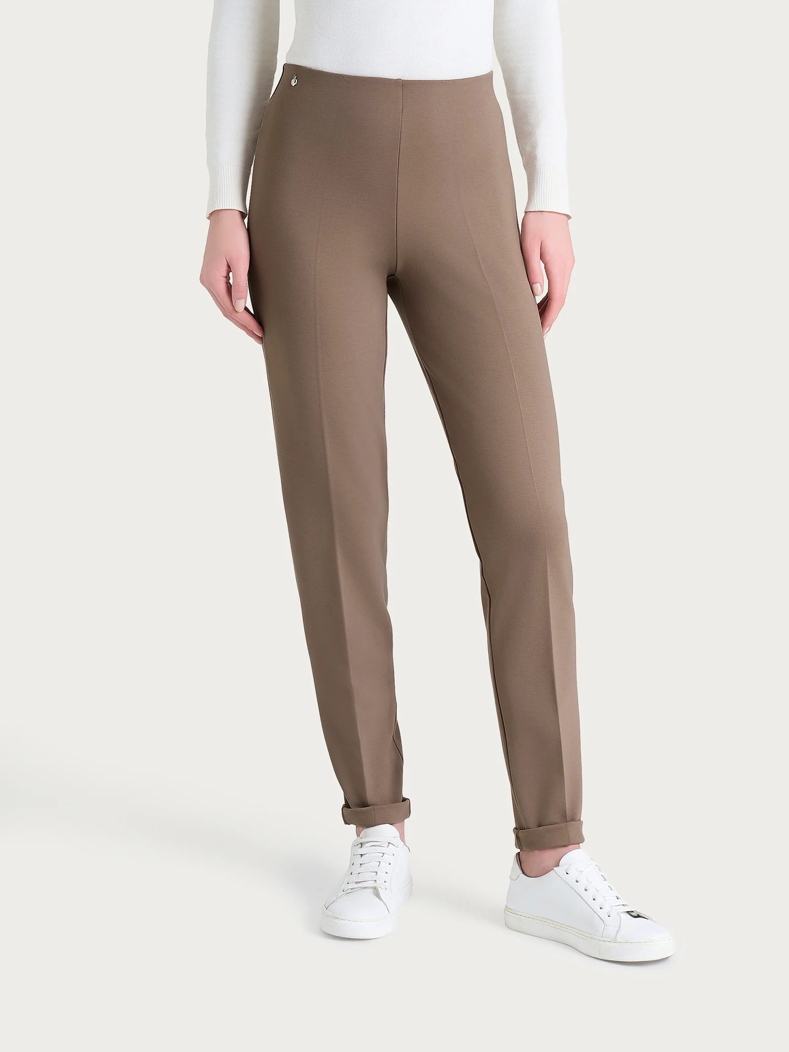 Pantalone a sigaretta con risvolto in Cashmere Compact - Pine Bark - Image 3
