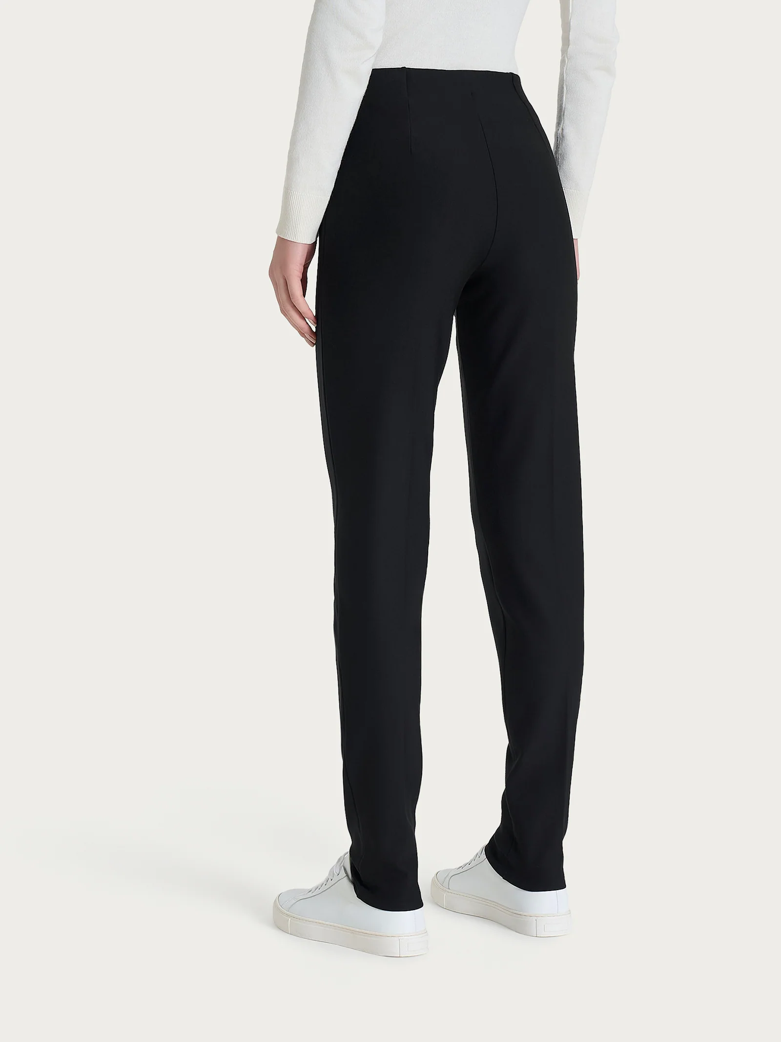 Pantalone a sigaretta con risvolto in Compact - Nero - Image 3