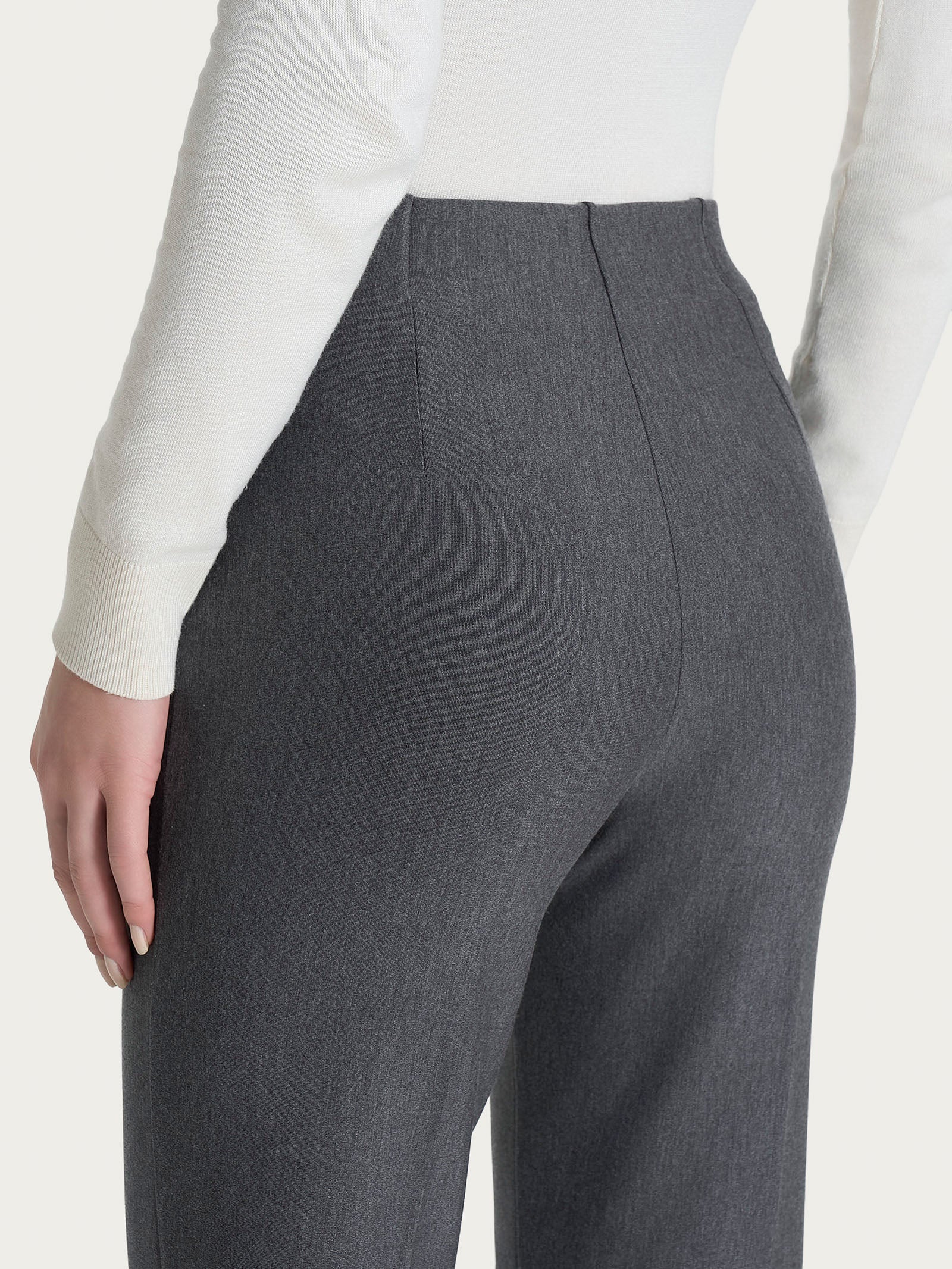 Pantalone a sigaretta con risvolto in Compact - Ardesia Mel. - Image 5