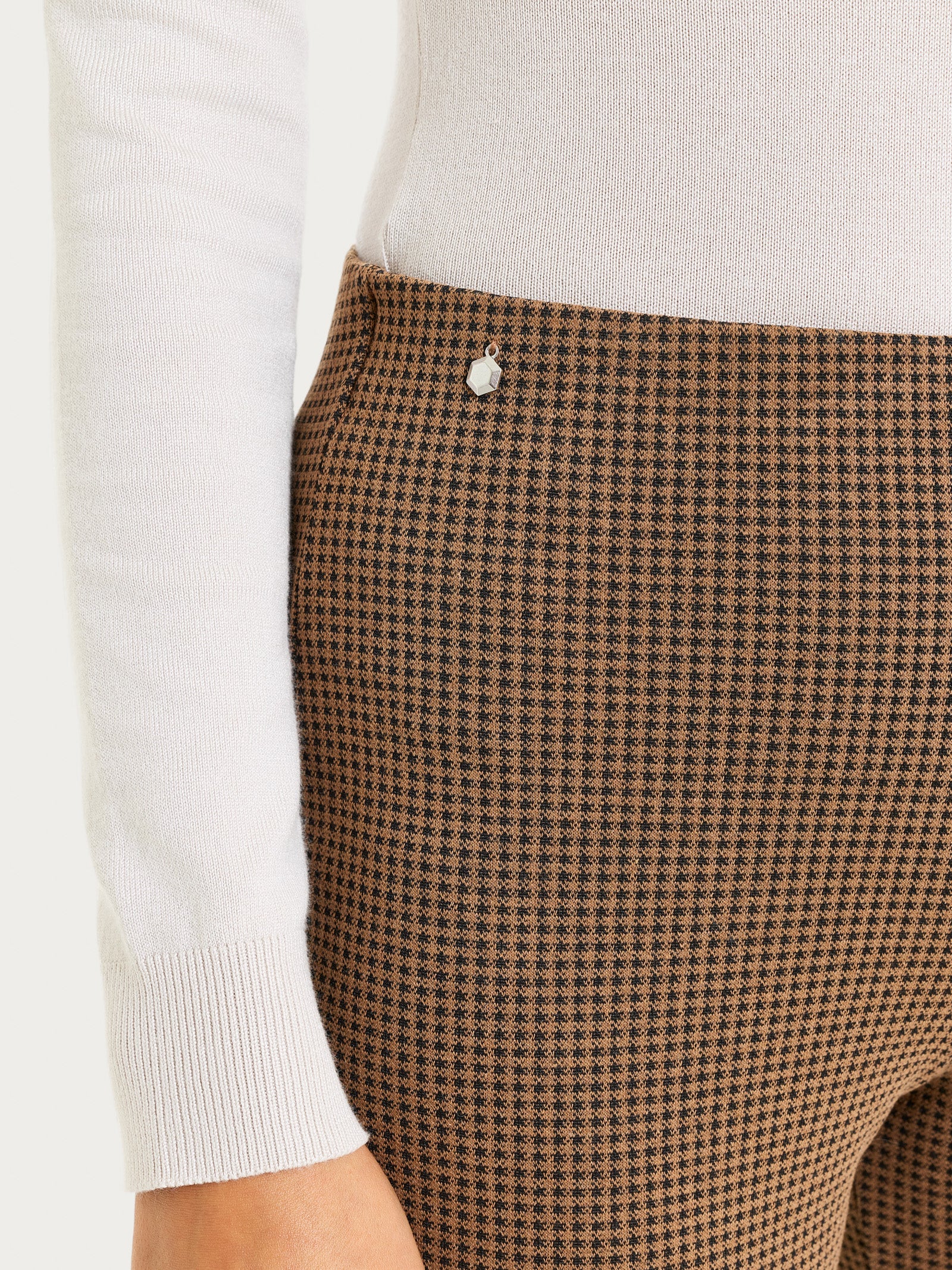 Pantalone a sigaretta con spacchetti e micro check in Eco Jacquard - Fant. Pine Bark - Image 3