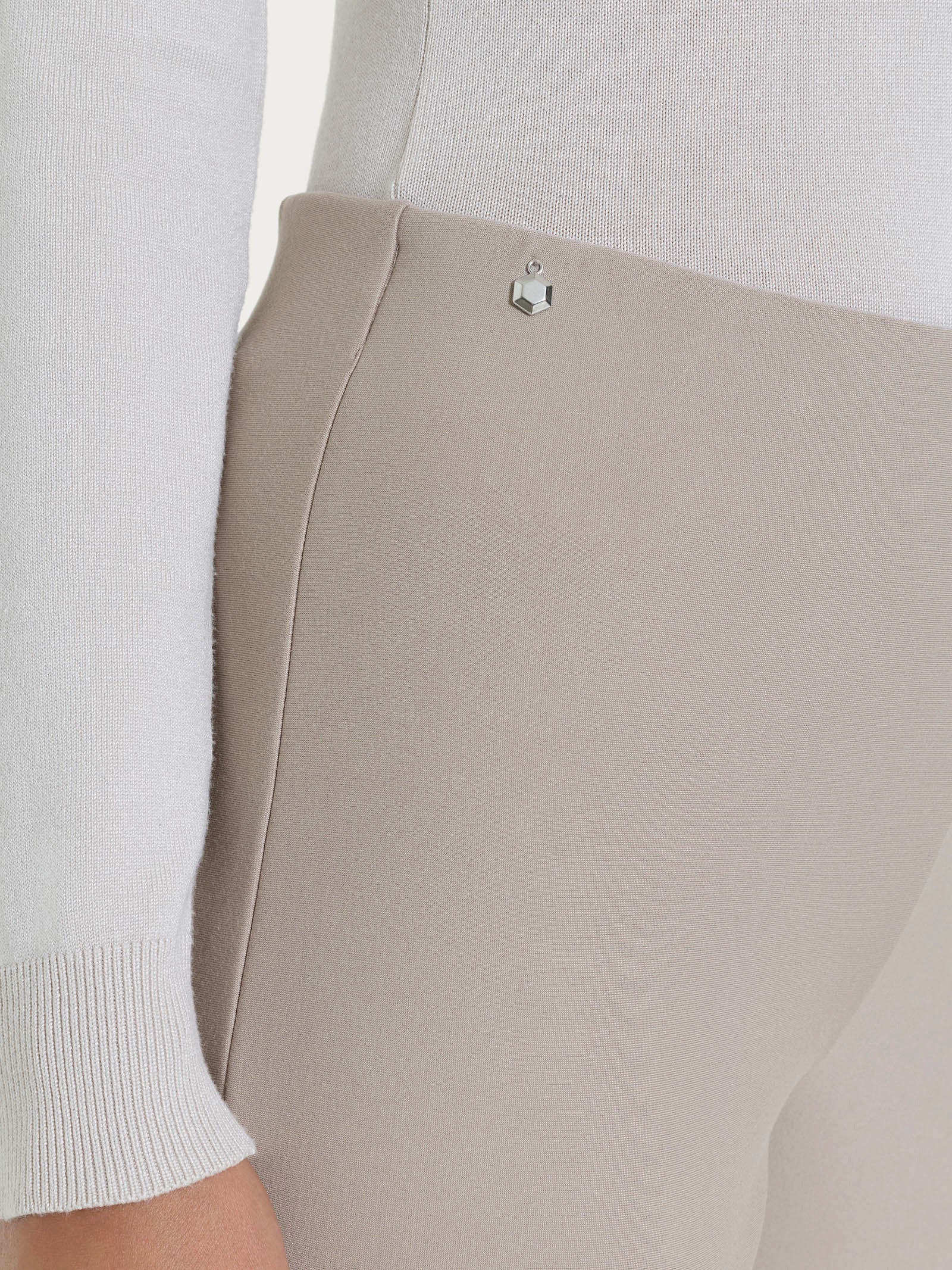 Pantalone a sigaretta con spacchetti in Compact - String - Image 3