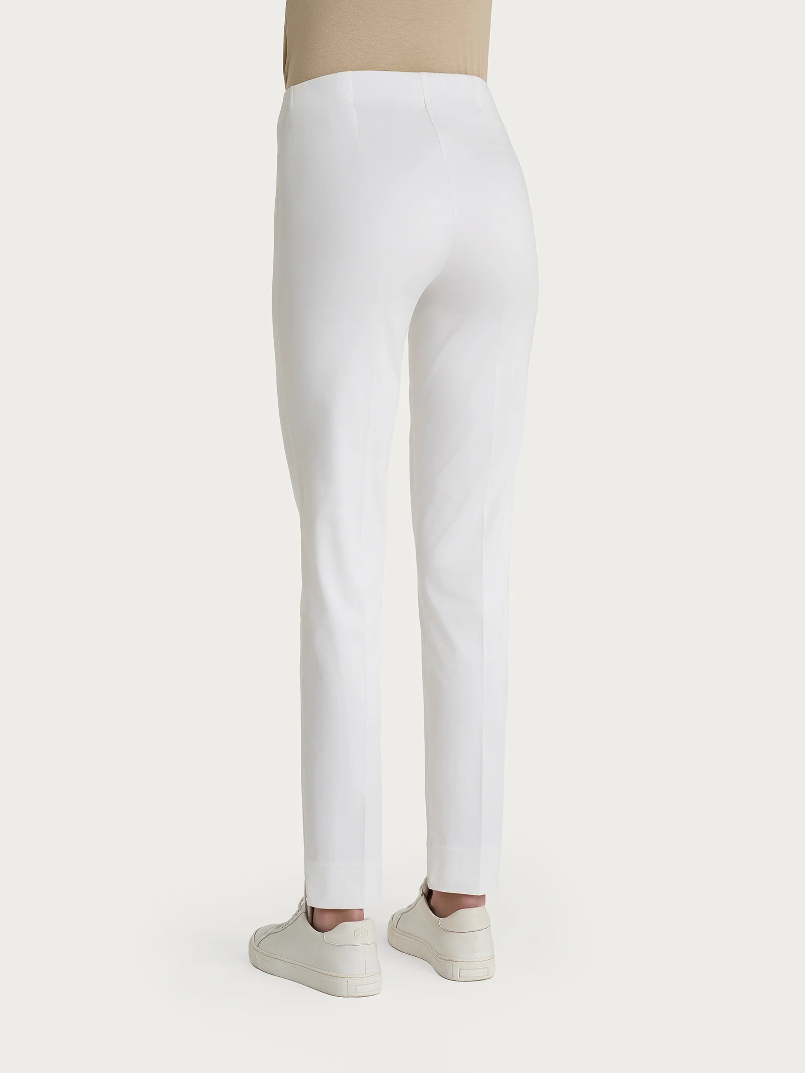 Pantalone a sigaretta con spacchetti in Satin Power - Bianco - Image 2