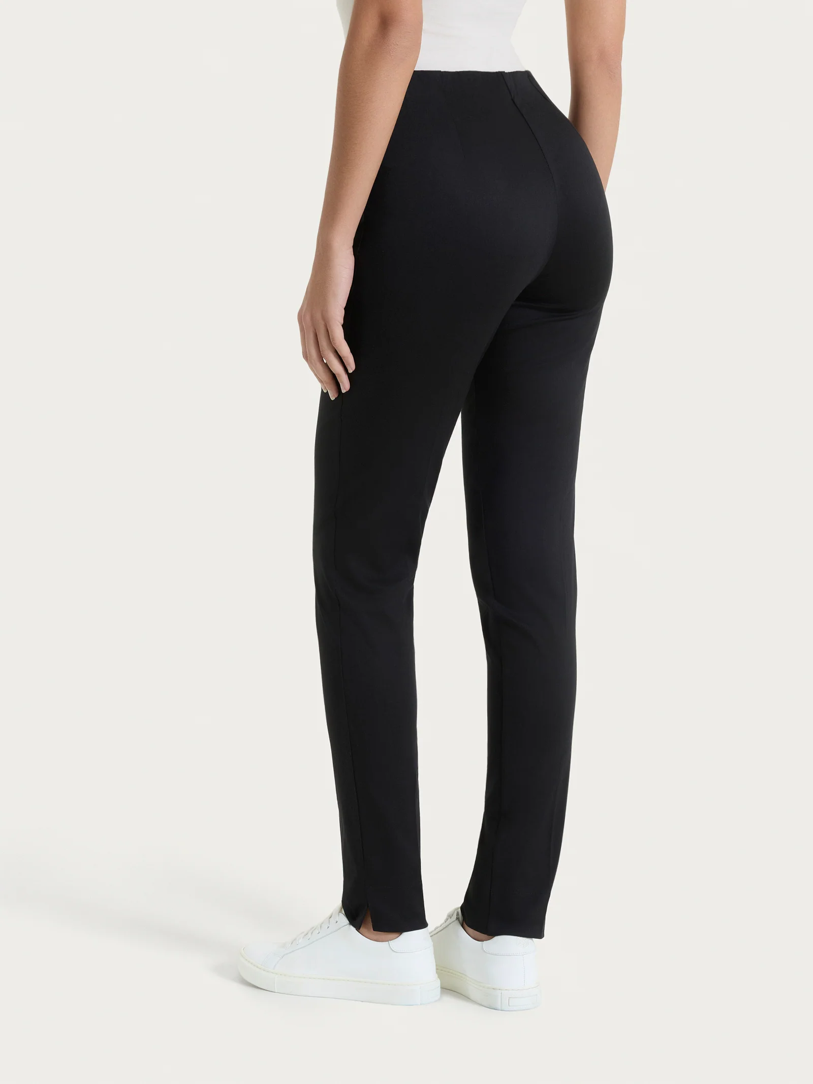 Pantalone a sigaretta con spacchetti in Satin Power - Nero - Image 2