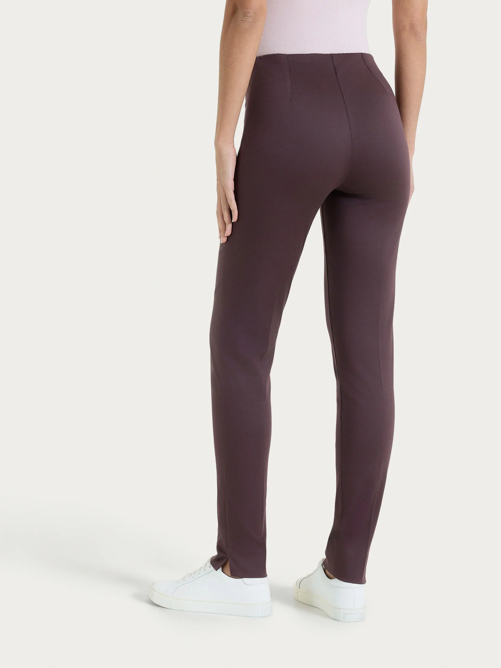 Pantalone a sigaretta con spacchetti in Satin Power - Raisin - Image 2