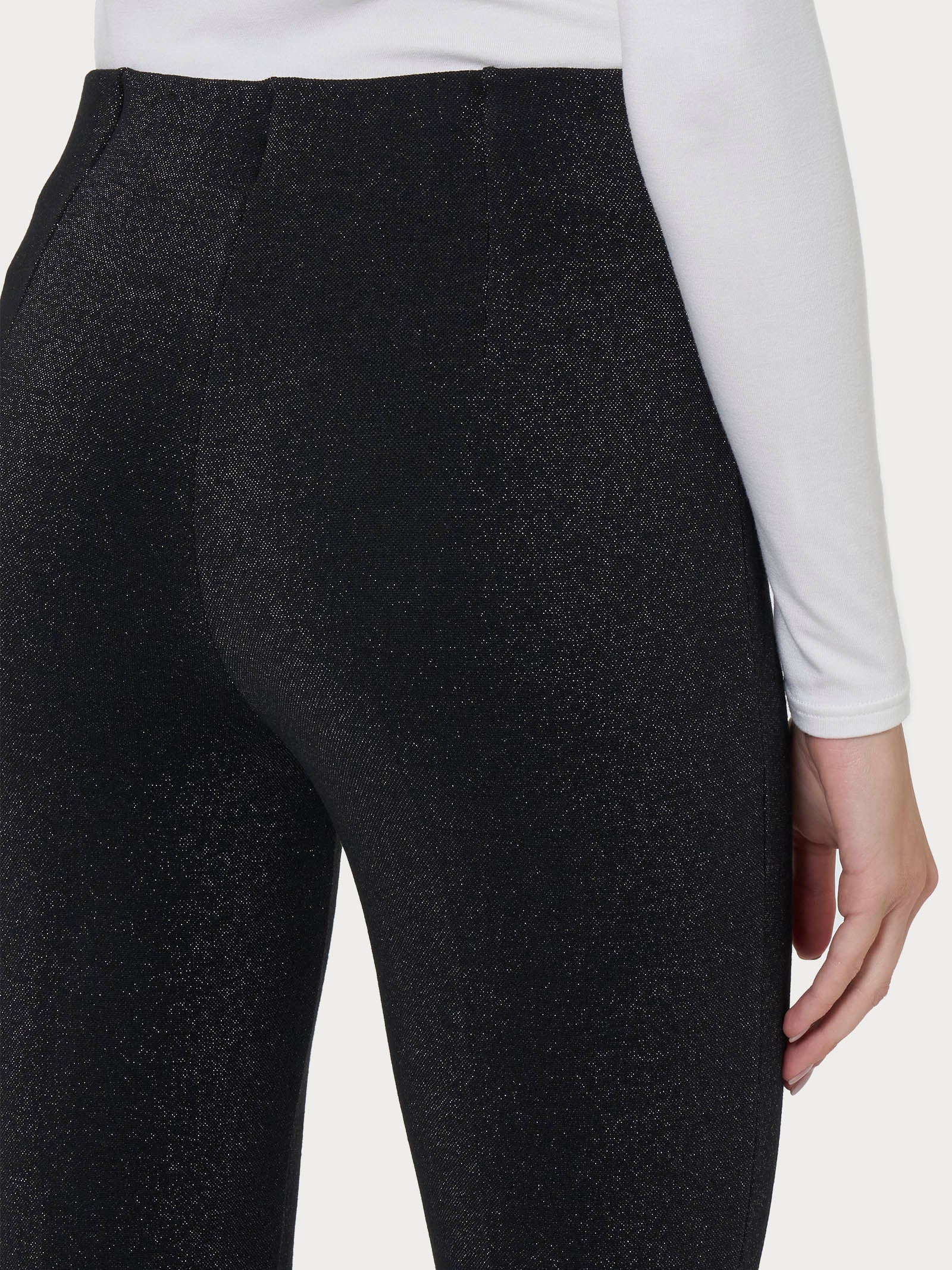 Pantalone a sigaretta con spacchetti in tessuto Eco Jacquard - Fant.Nero - Image 3