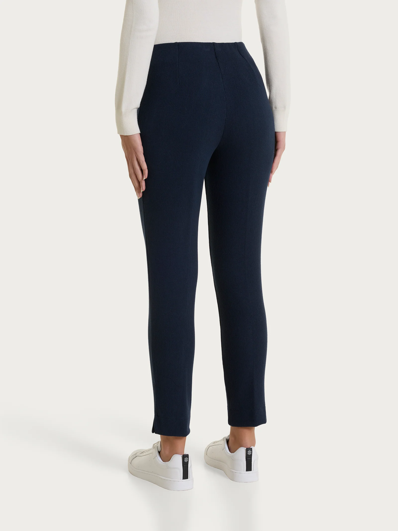 Pantalone a sigaretta con spacchetti in Velvet - Bleu - Image 2