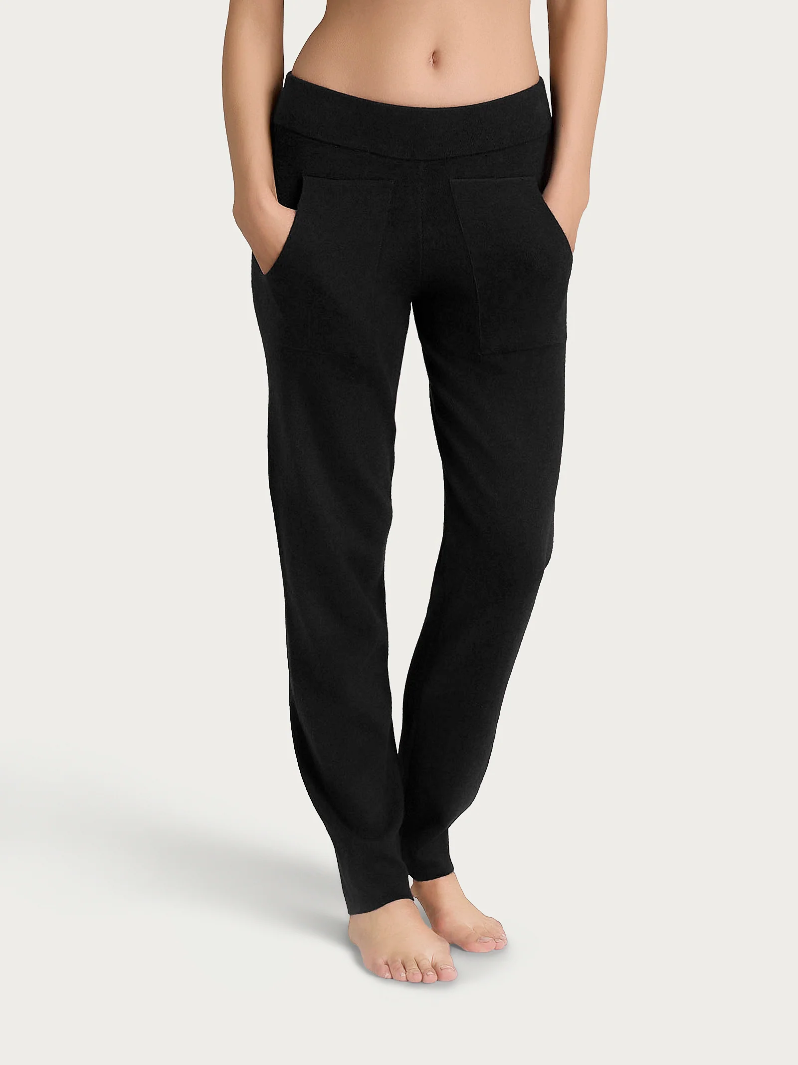 Pantalone a sigaretta con tasche in Super Soft - Nero