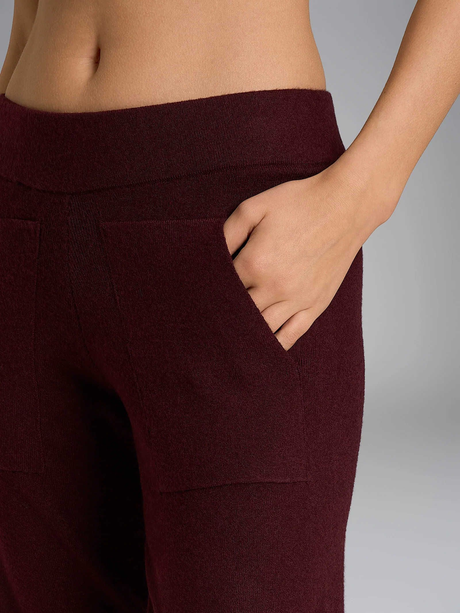 Pantalone a sigaretta con tasche in Super Soft - Fig - Image 3