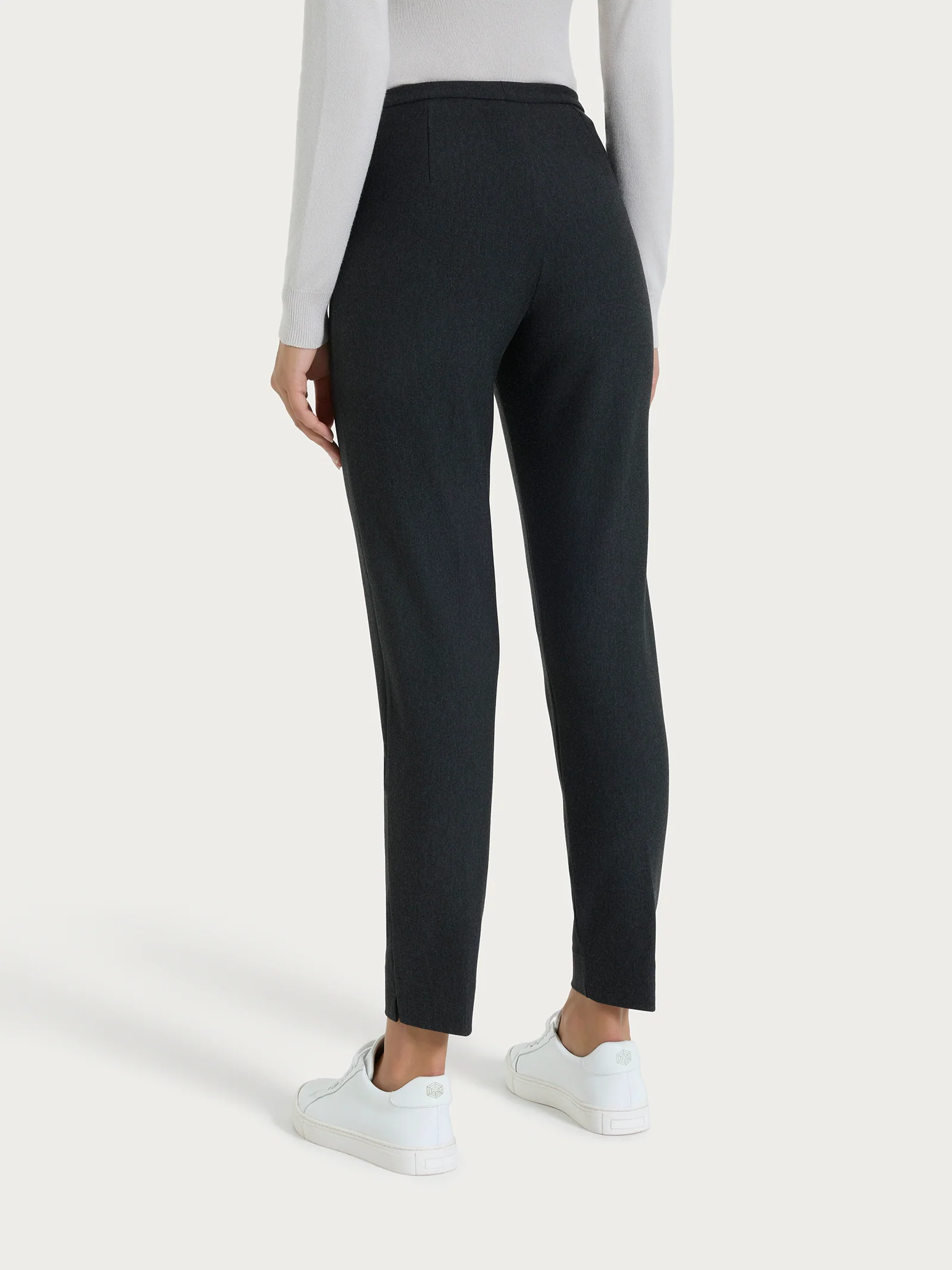 Pantalone a sigaretta modellante in Compact - Oscuro Mel. - Image 2