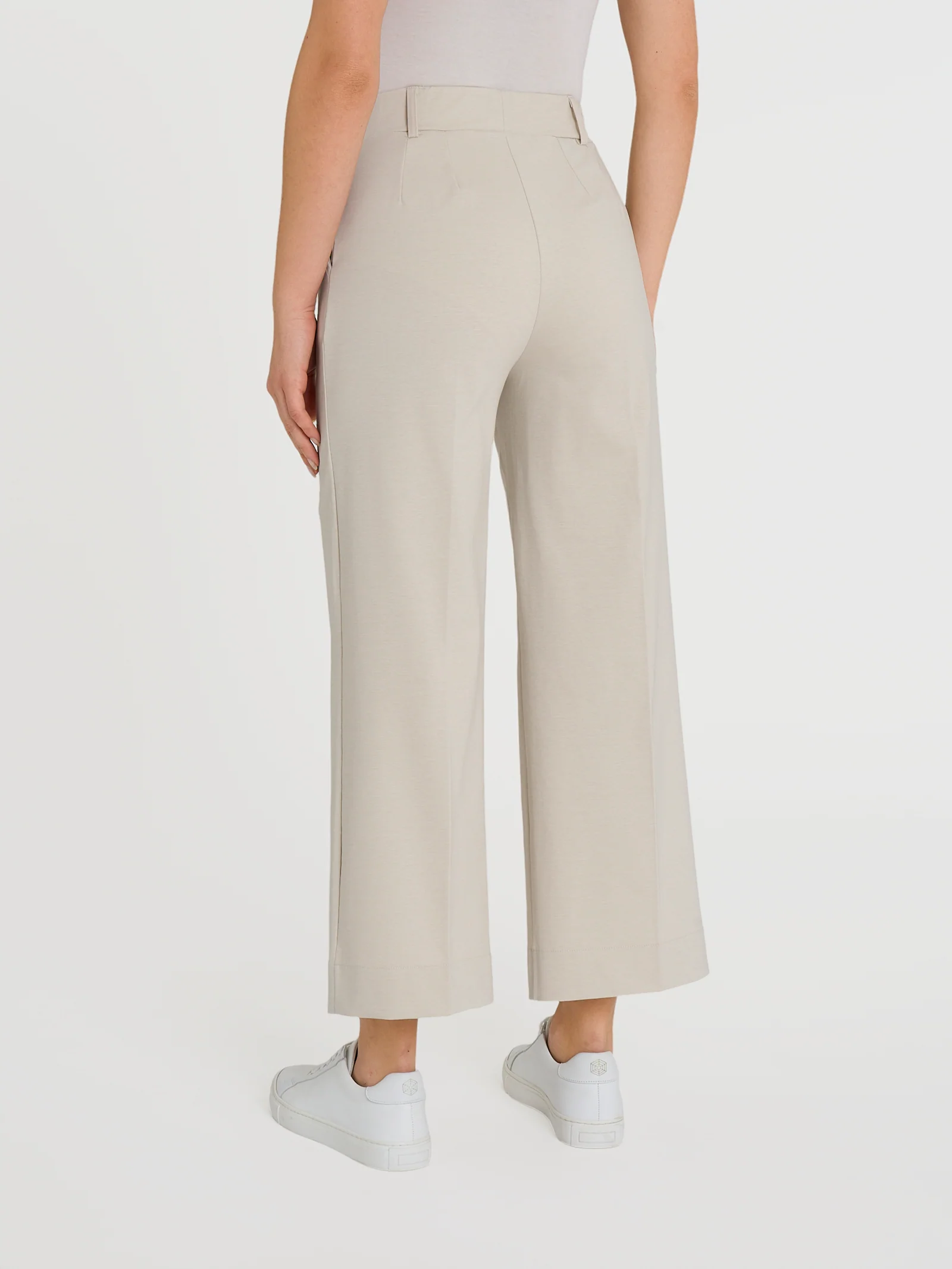 Pantalone ampio alla caviglia con tasche in Compact Light - Champignon - Image 2