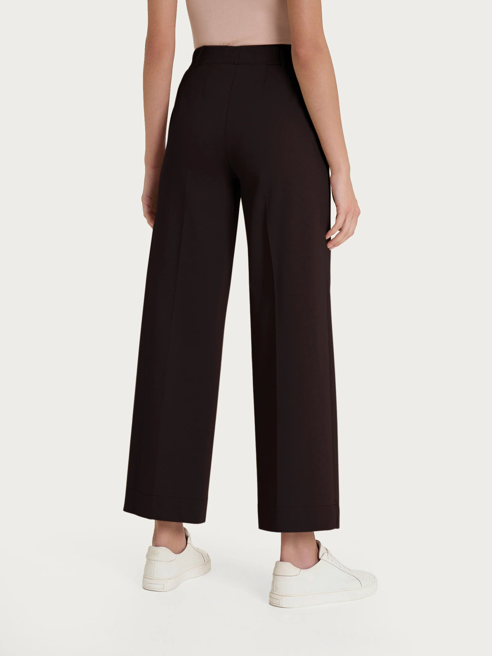 Pantalone ampio alla caviglia con tasche in Compact Light - Chocolate Torte - Image 2