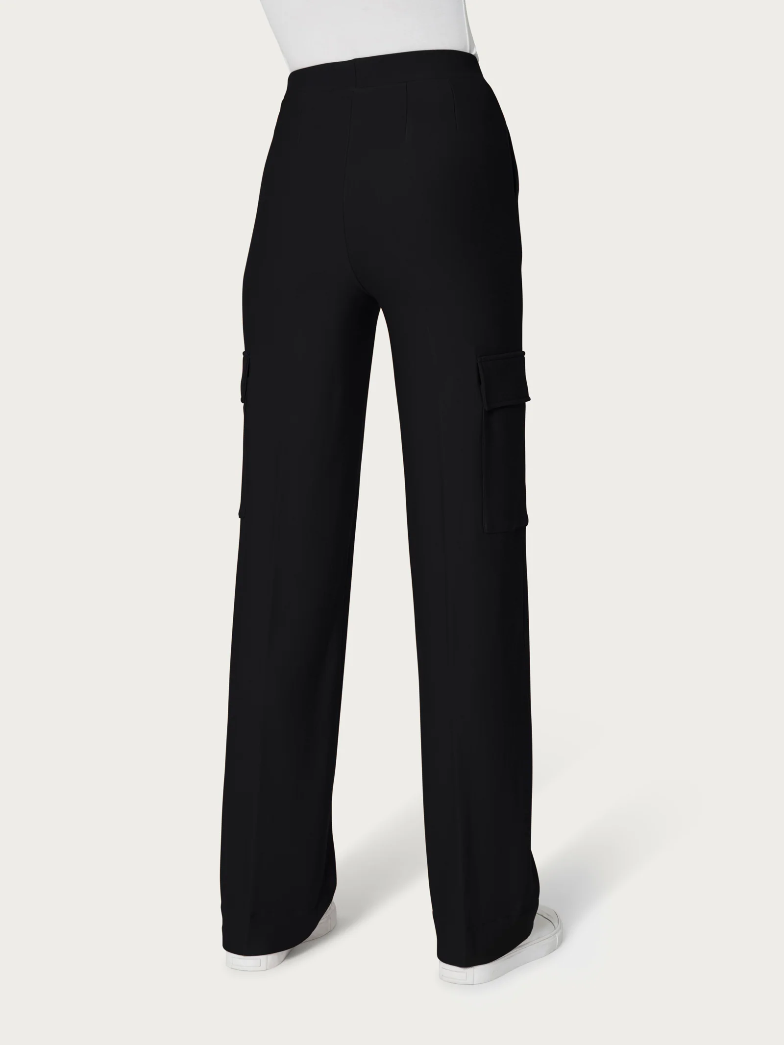 Pantalone ampio cargo con tasche in Eco Techno Fleece - Nero - Image 2