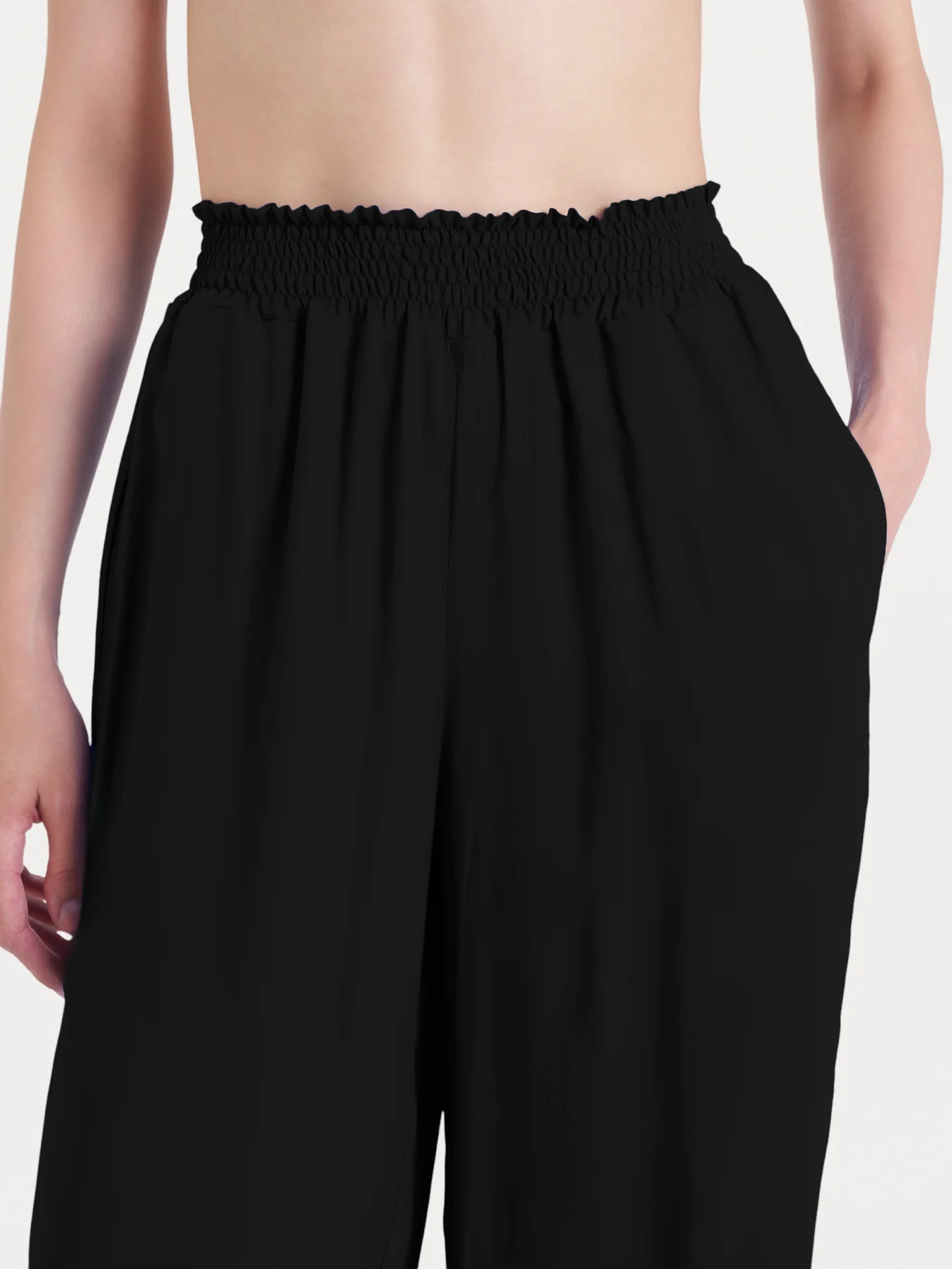Pantalone ampio con arricciatura in Ecoseta - Nero - Image 3