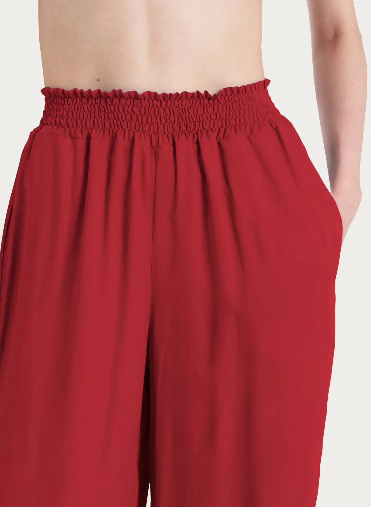 Pantalone ampio con arricciatura in Ecoseta - Brandy Snifter - Image 3