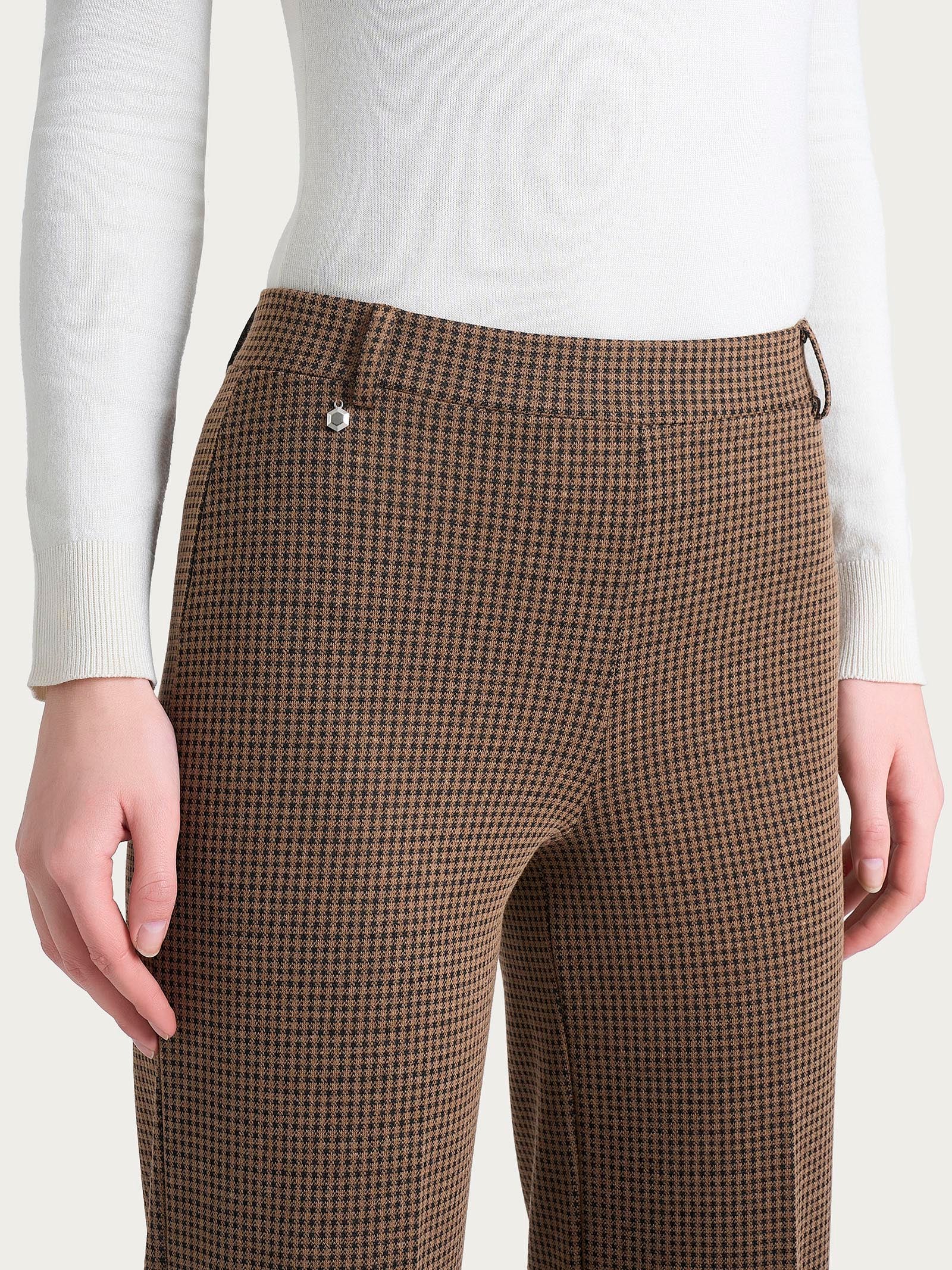 Pantalone ampio con tasche e micro check in Eco Jacquard - Fant. Pine Bark - Image 3
