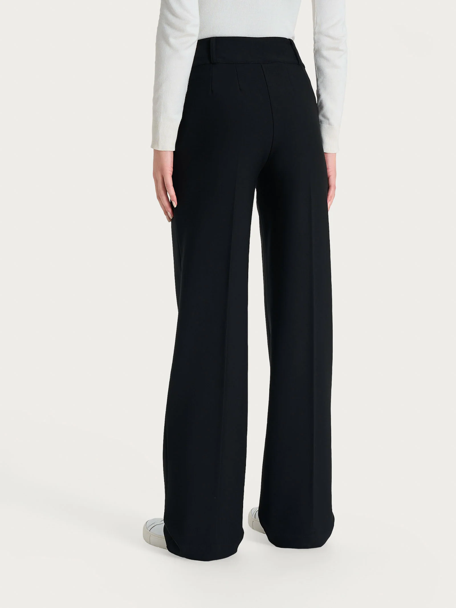 Pantalone ampio con tasche e pinces in Compact - Nero - Image 4
