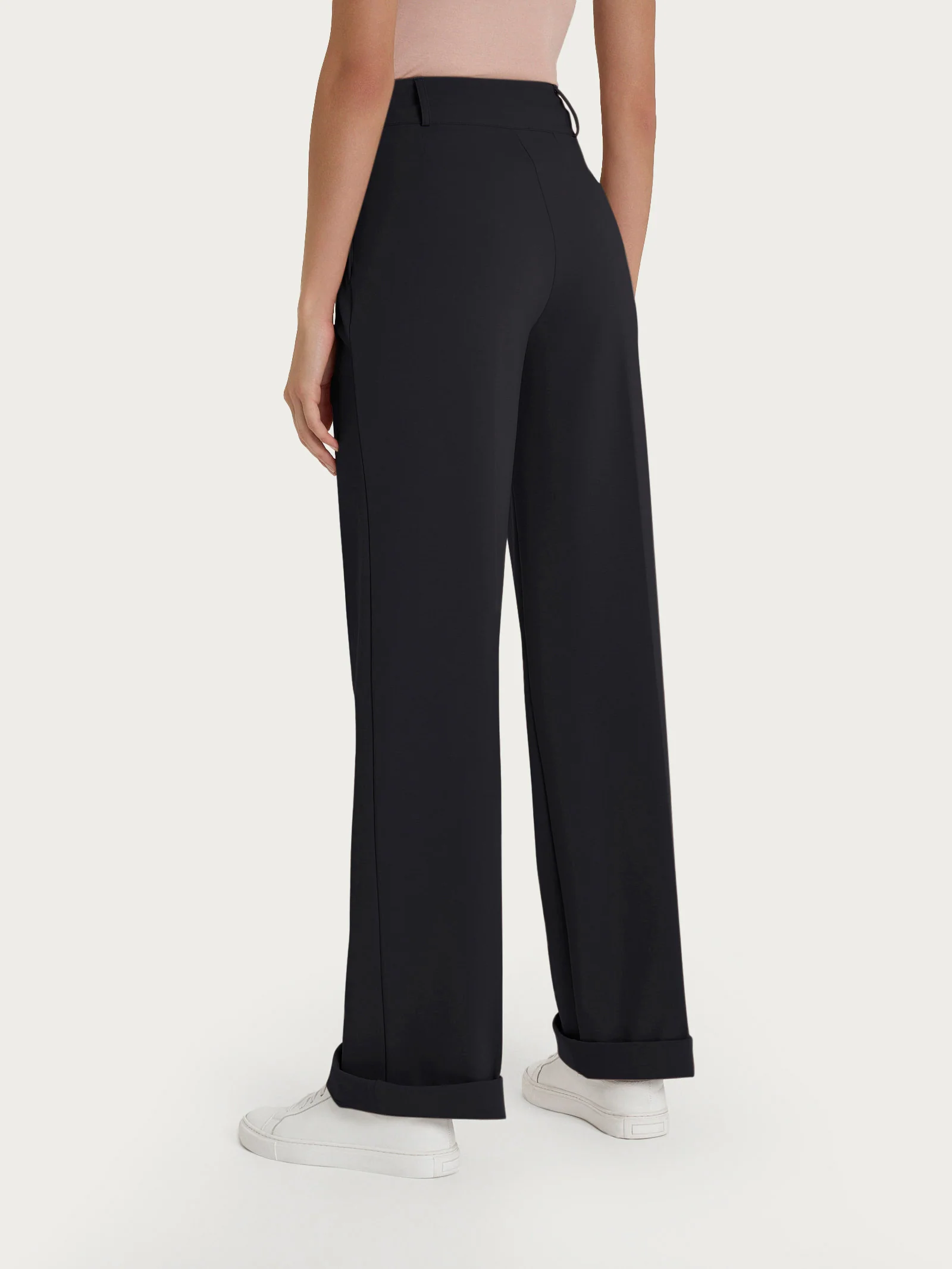 Pantalone ampio con tasche e pinces in Compact Light - Nero - Image 2