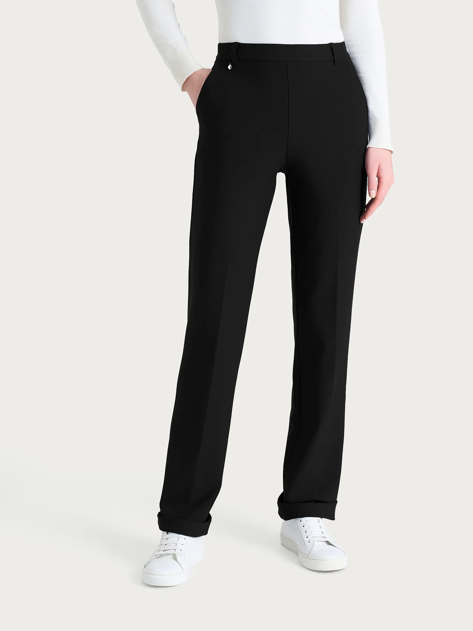 Pantalone ampio con tasche e risvolto in Compact - Nero - Image 2