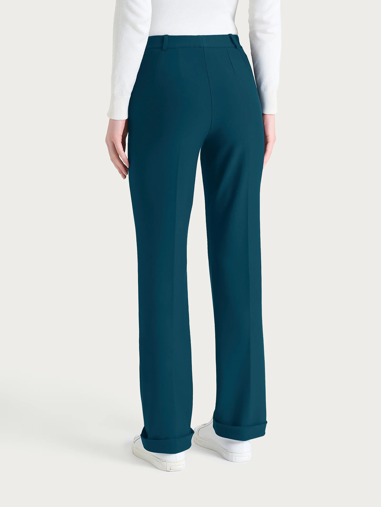 Pantalone ampio con tasche e risvolto in Compact - Reflecting Pond - Image 4