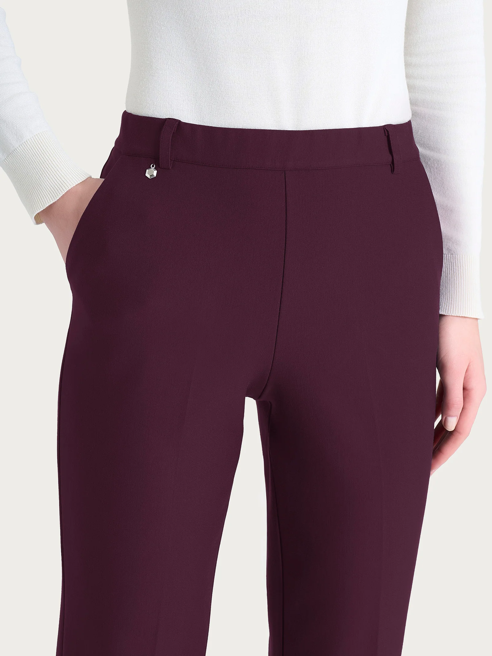 Pantalone ampio con tasche e risvolto in Compact - Fig - Image 5