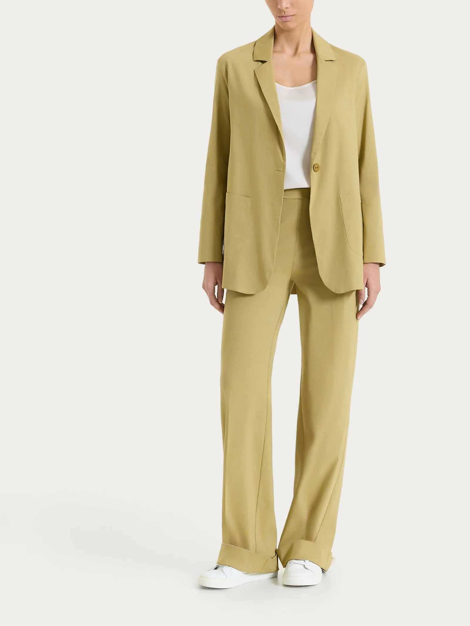 Pantalone ampio con tasche e risvolto in Super Fresh - Khaki - Image 7