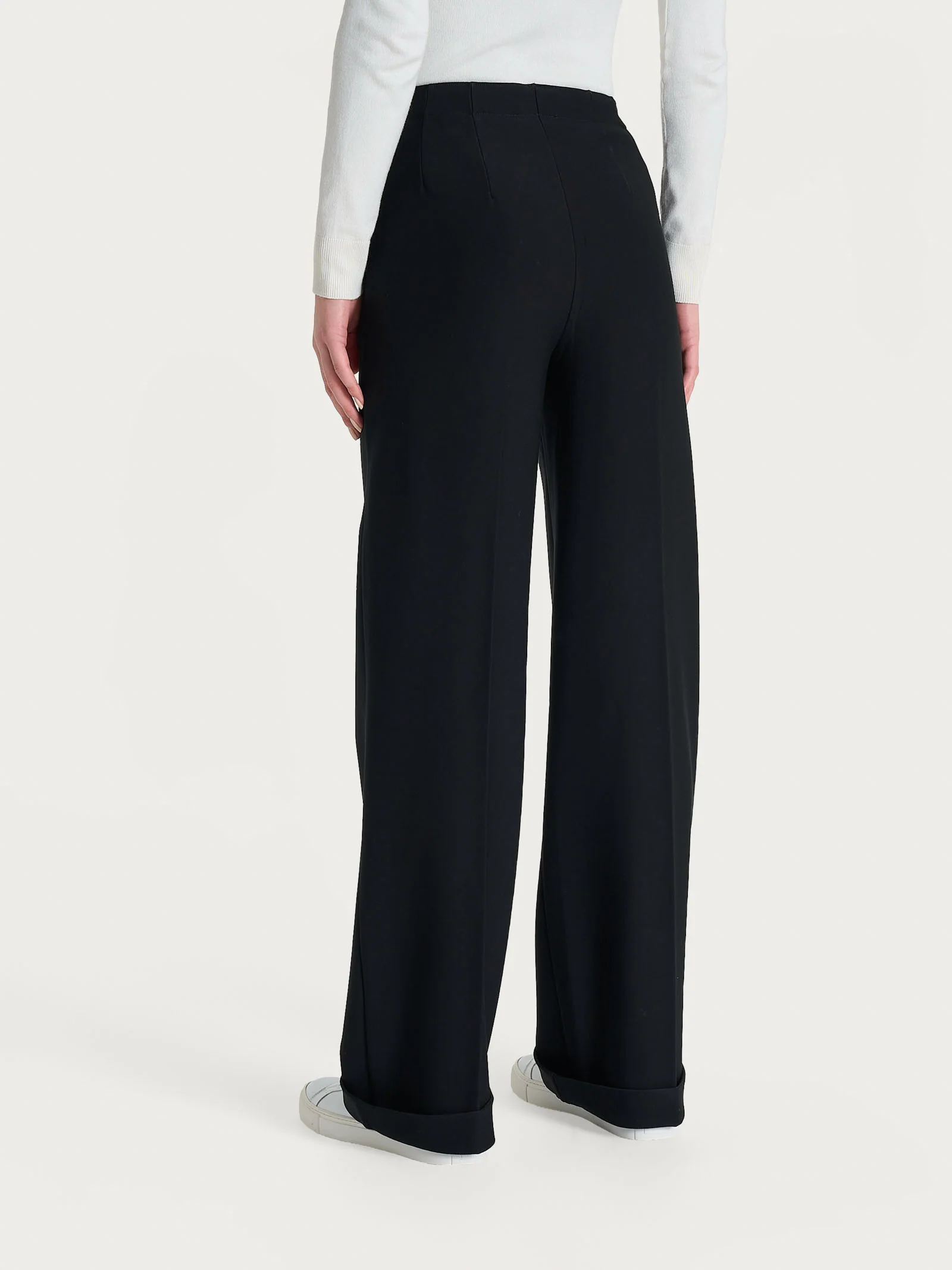 Pantalone ampio con tasche in Compact - Nero - Image 4