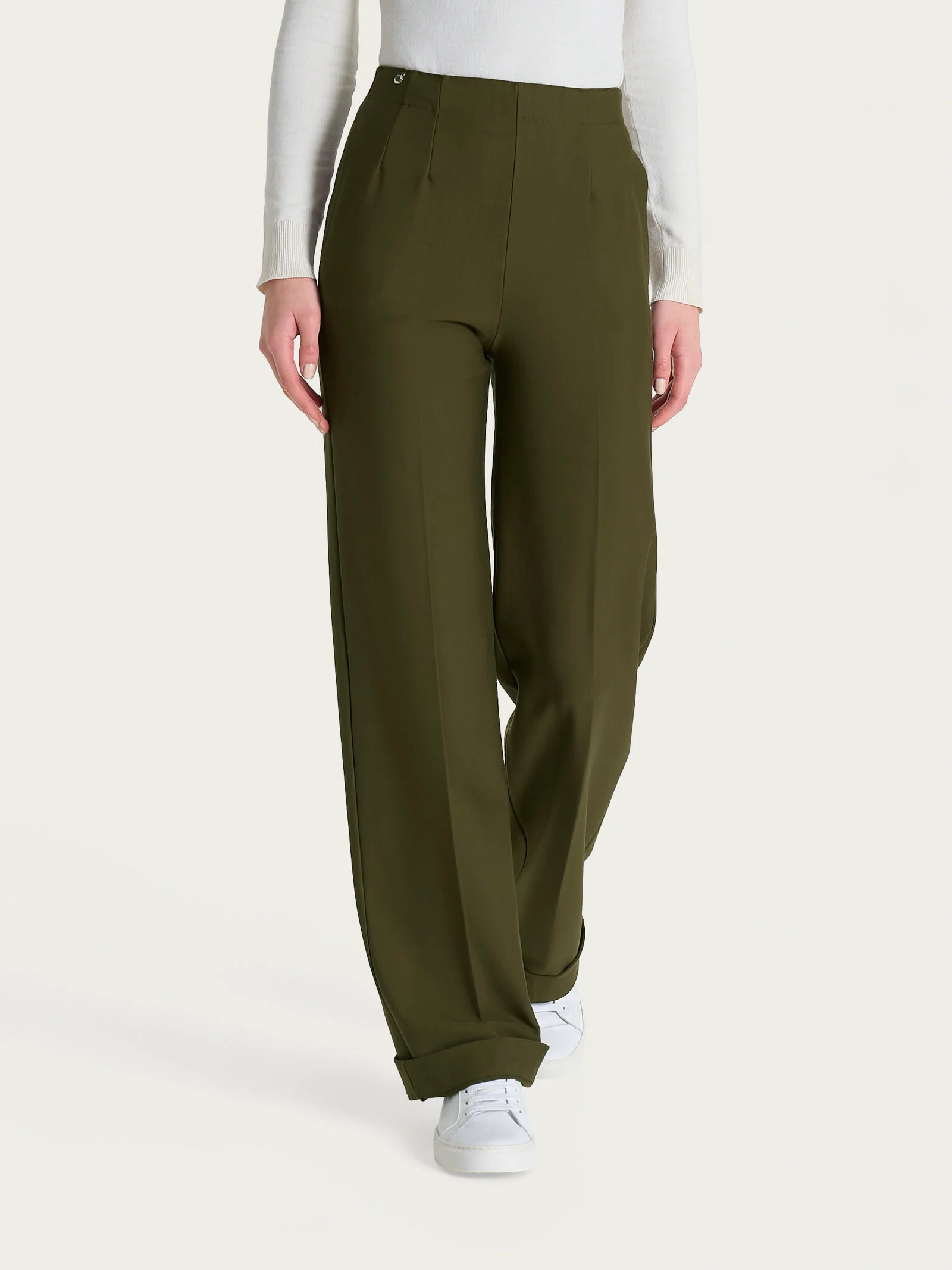 Pantalone ampio con tasche in Compact - Dark Olive - Image 2