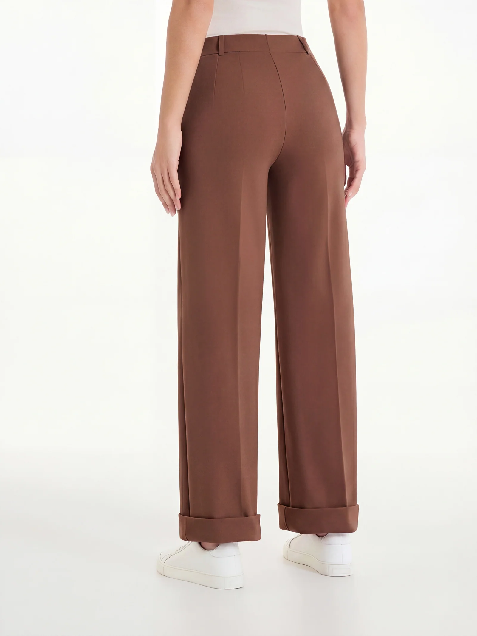 Pantalone ampio con tasche in Compact Light - Cappuccino - Image 3