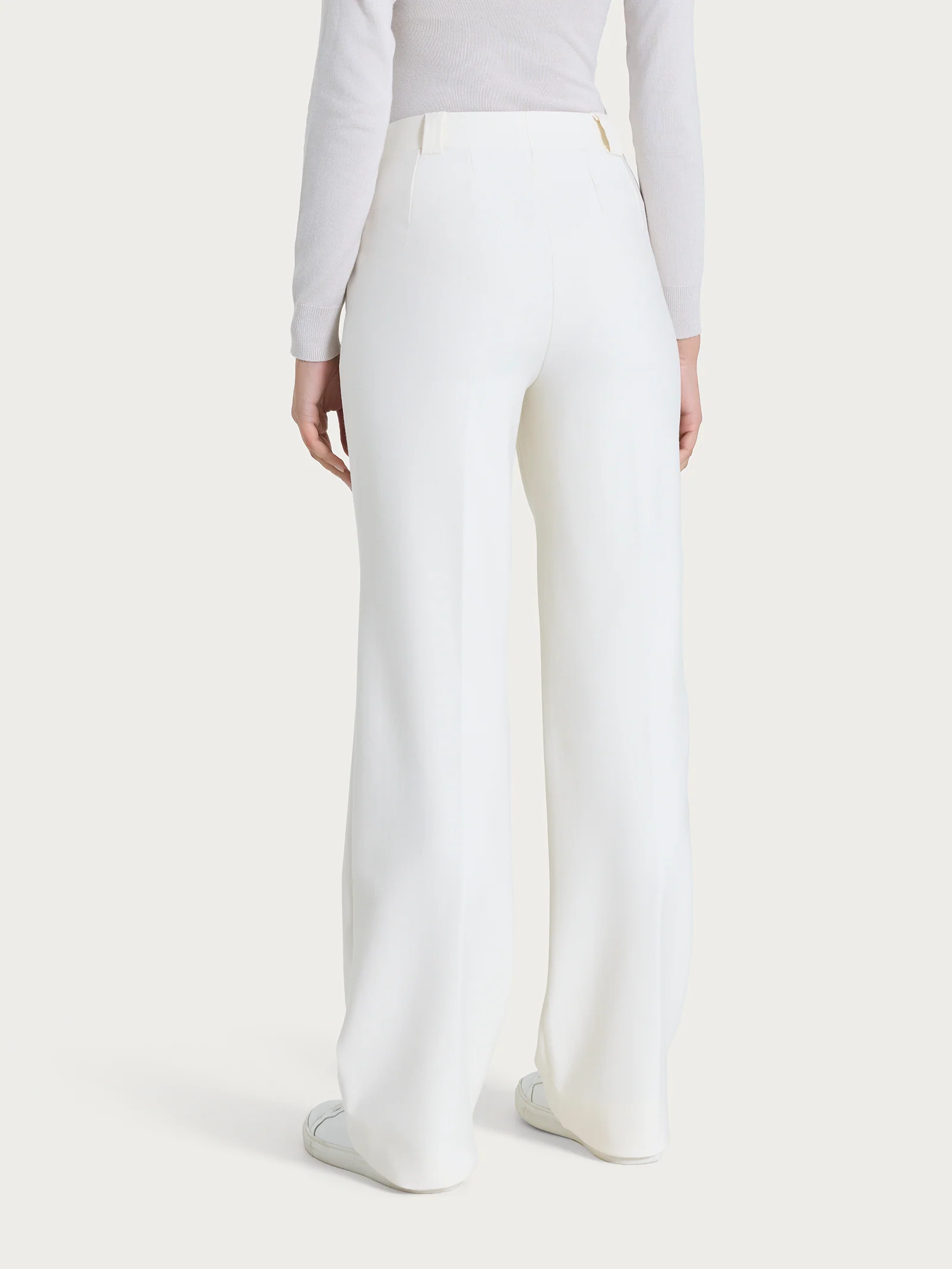 Pantalone ampio con taschino in Compact - Avorio - Image 2