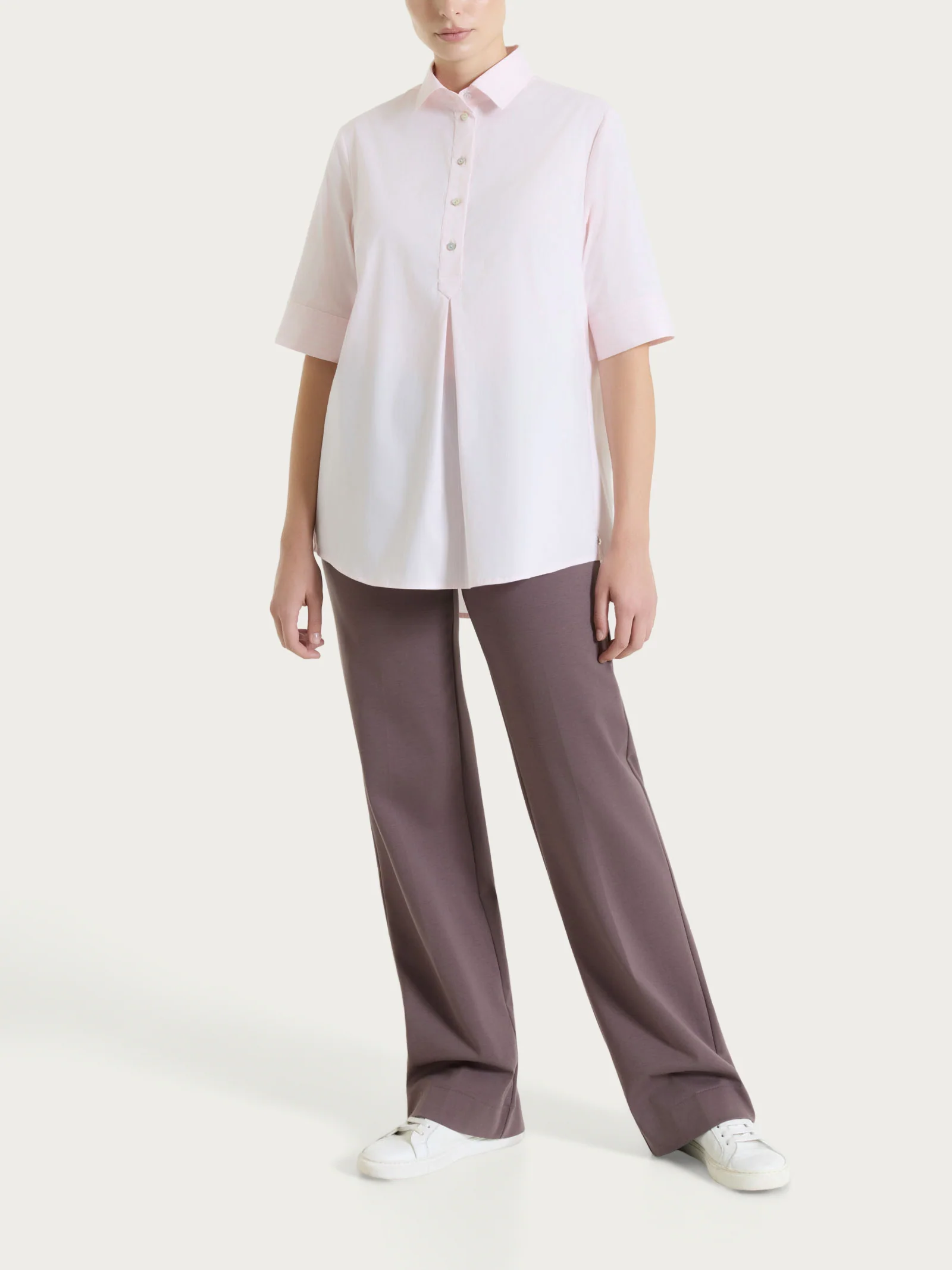 Pantalone ampio in Compact Light - Plum Truffle - Image 4