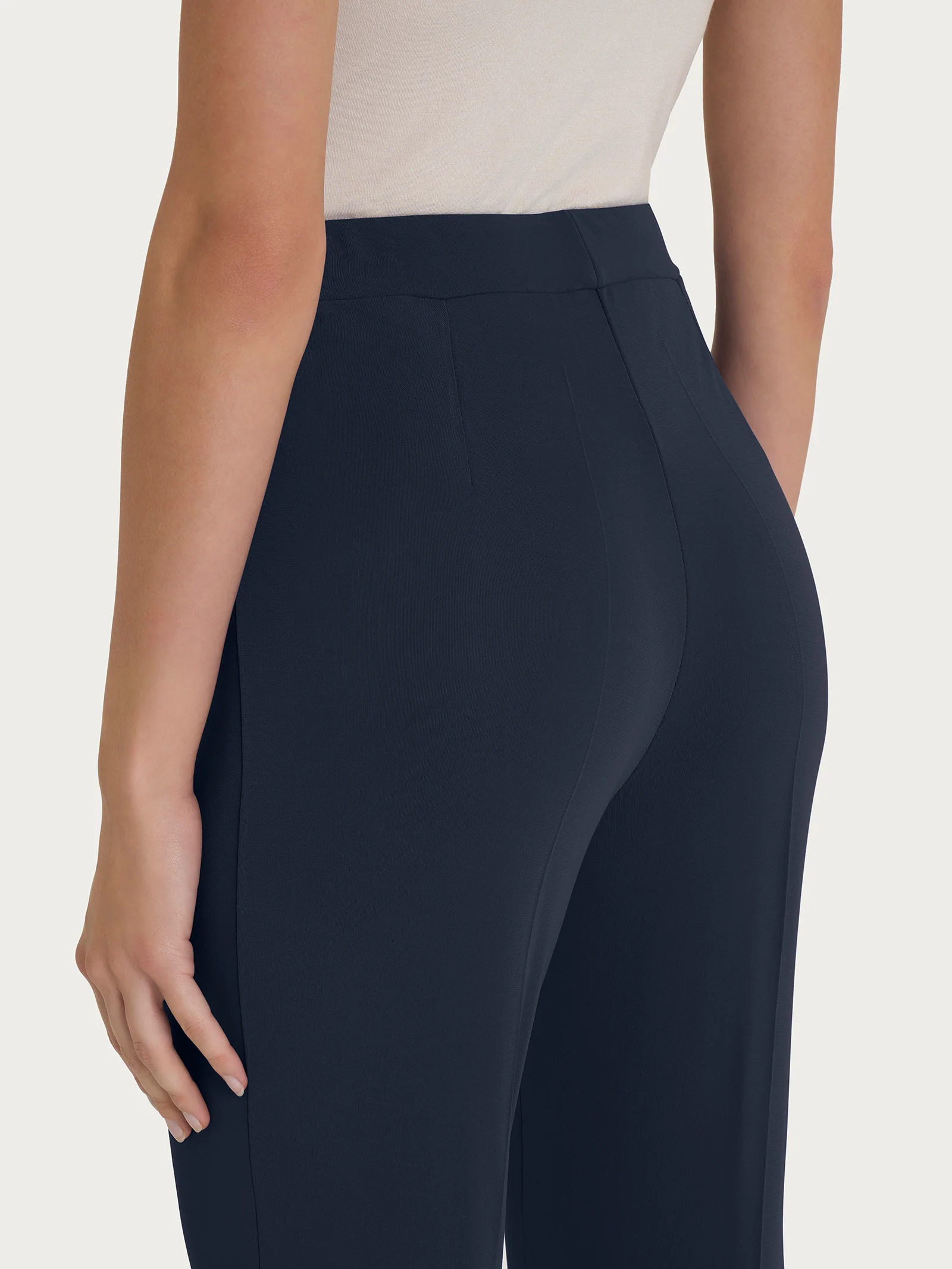 Pantalone ampio in Crêpe Satin - Bleu - Image 3