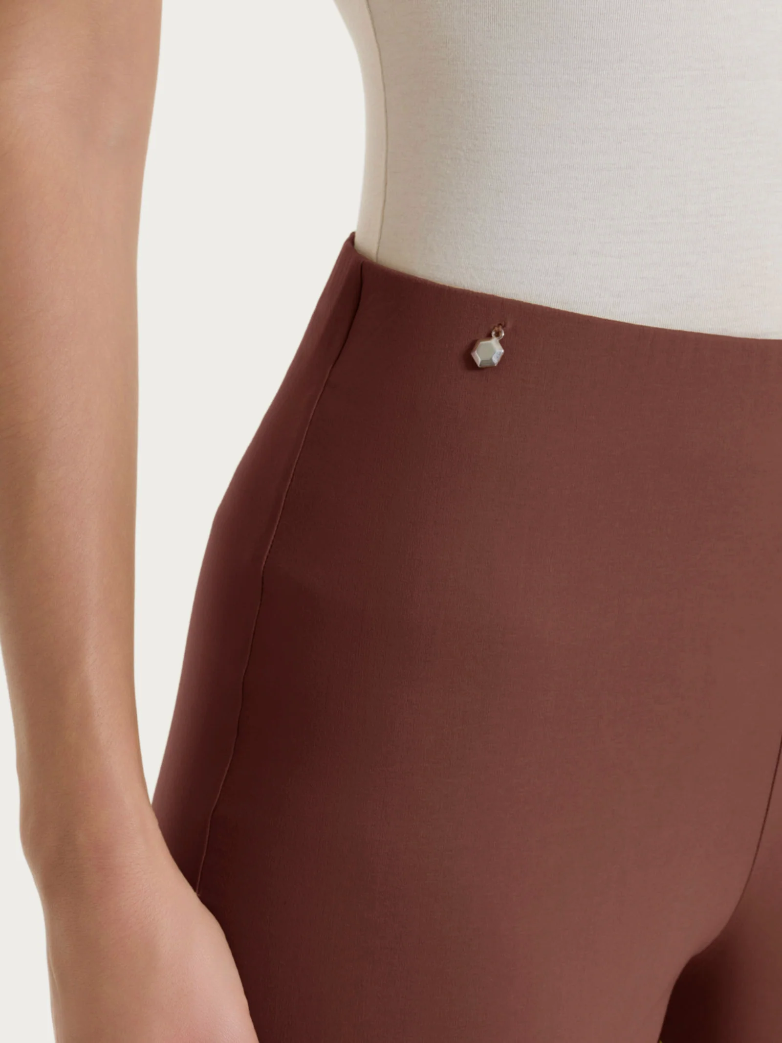 Pantalone ampio in Super Fresh - Cappuccino - Image 3