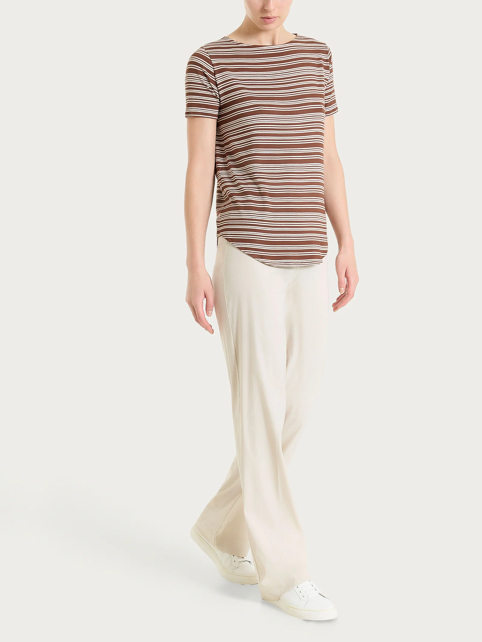 Pantalone ampio in Super Fresh - Champignon - Image 4