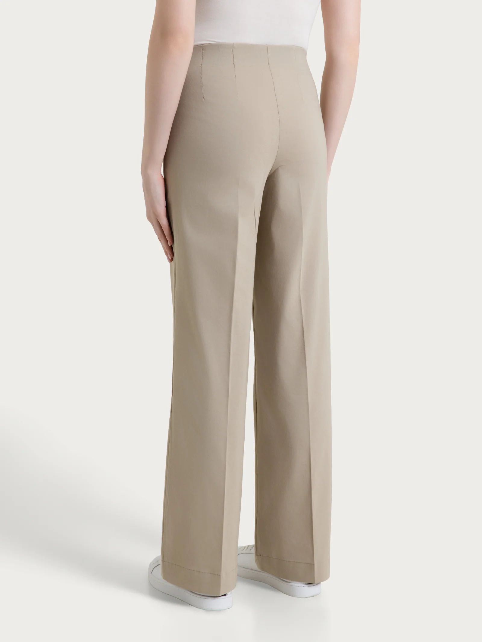 Pantalone ampio in Super Fresh - Crockery - Image 2