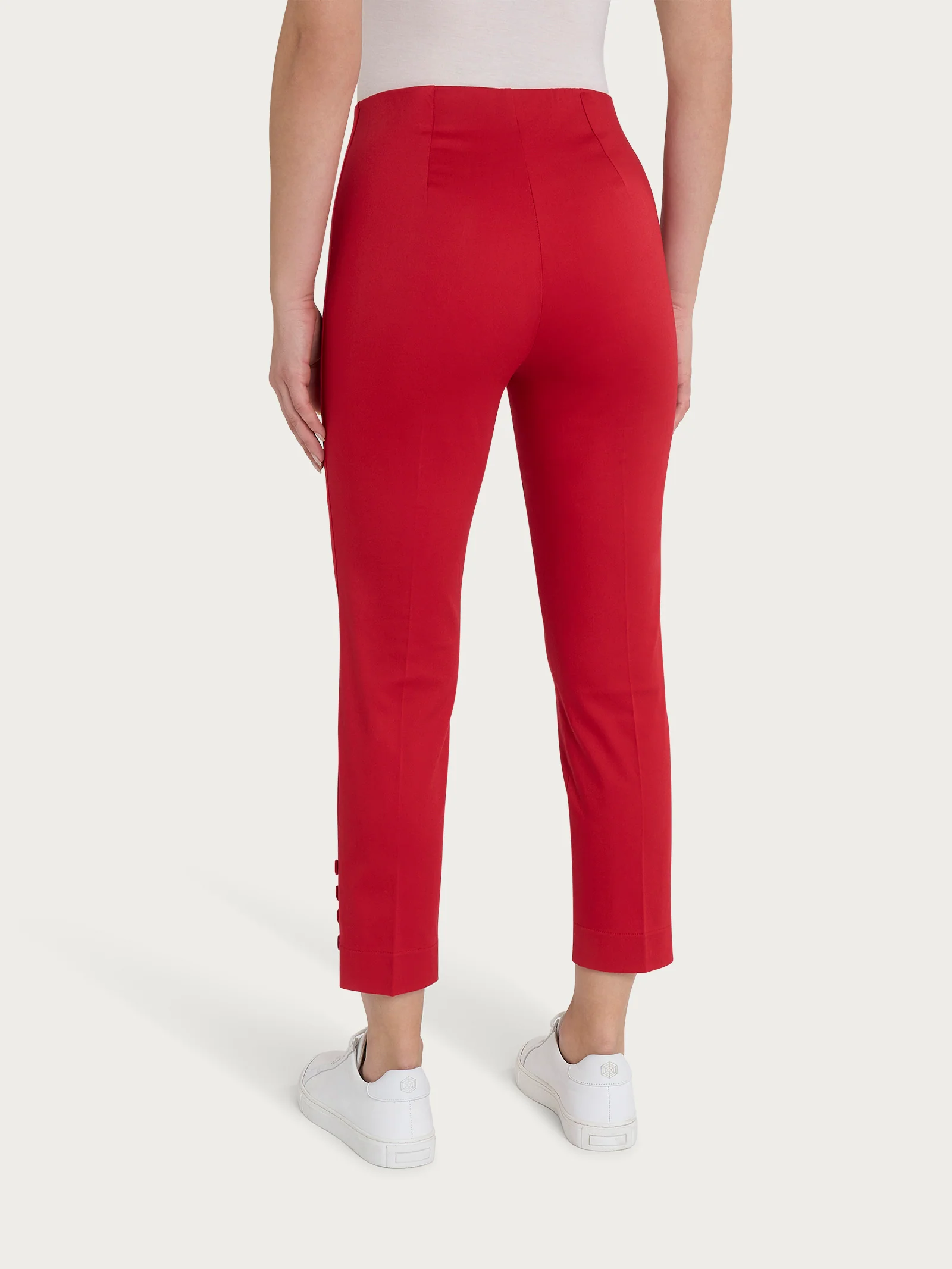 Pantalone capri con bottoni in Satin Power - Salsa - Image 2