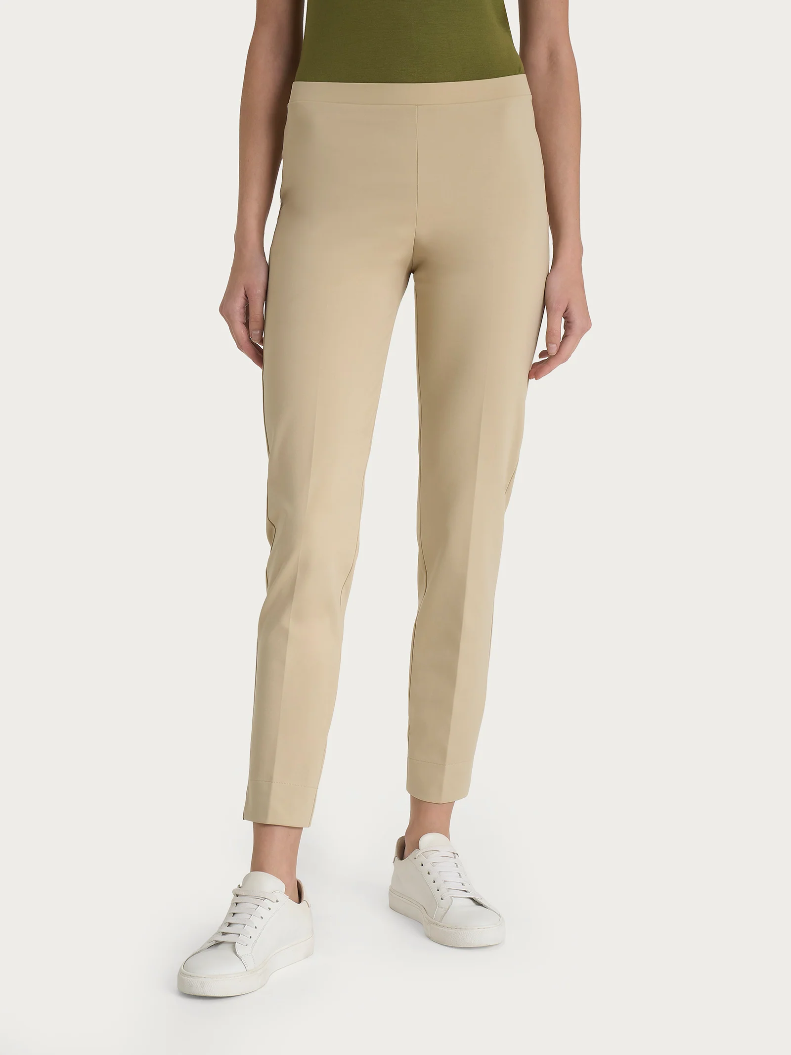 Pantalone capri con spacchetti in Compact Light - Irish Cream