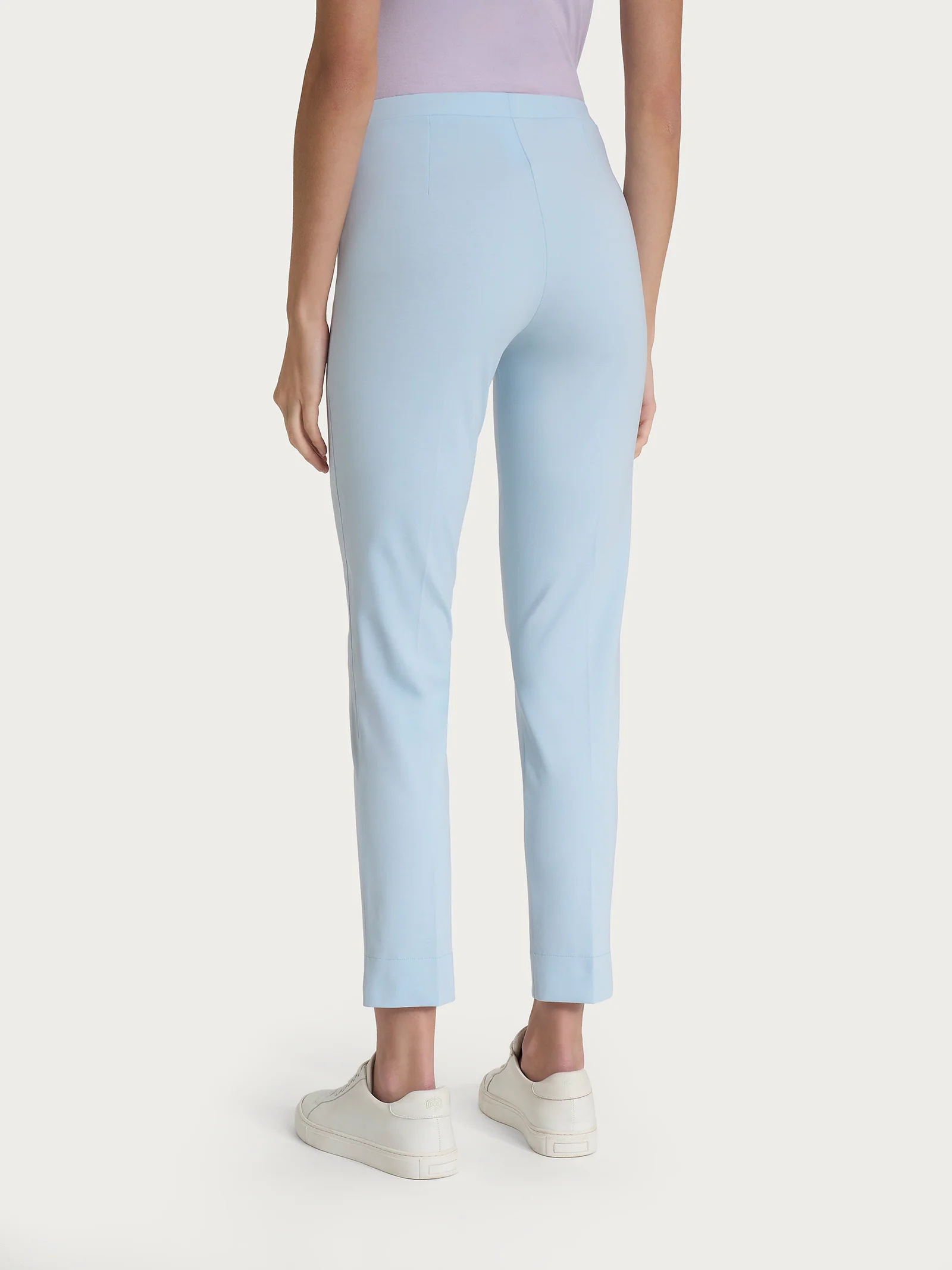 Pantalone capri con spacchetti in Compact Light  - Skyway - Image 2
