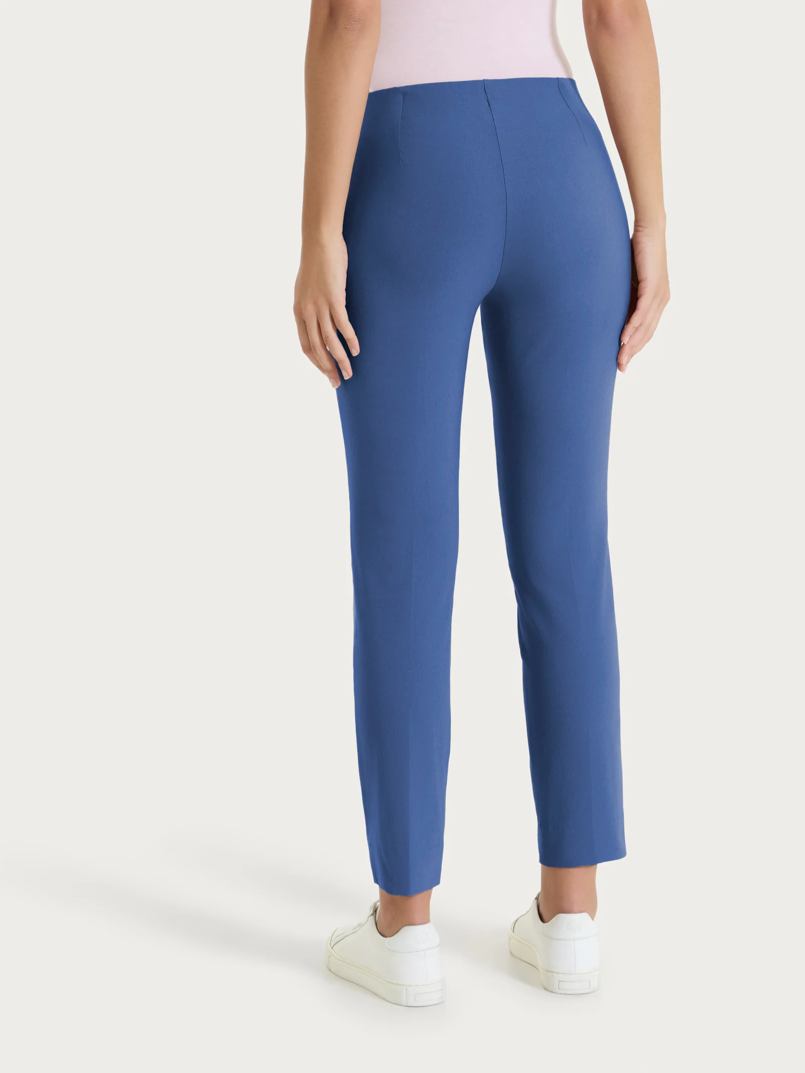 Pantalone capri con spacchetti in Linen Super Fresh - Oceana - Image 2