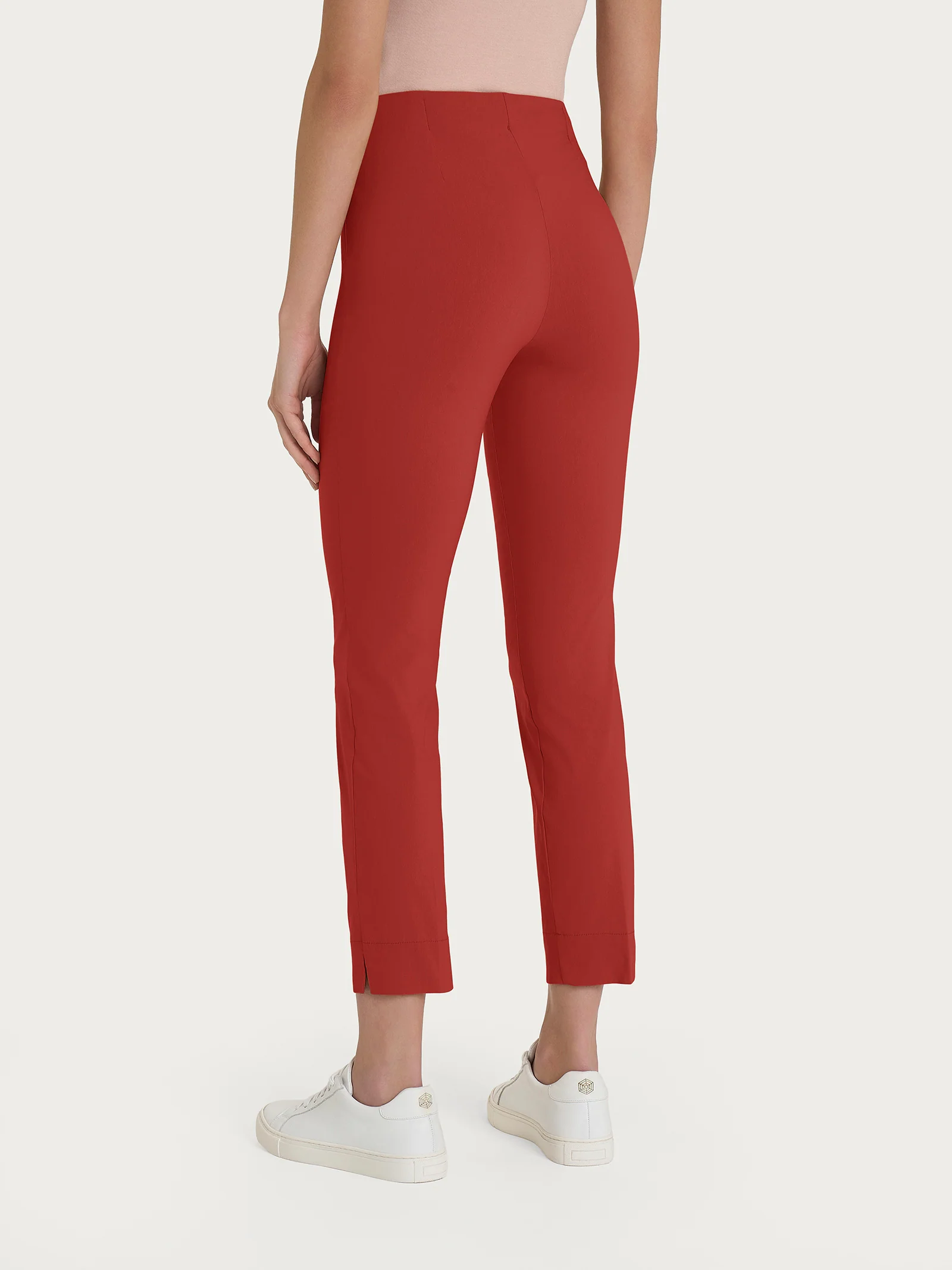 Pantalone capri con spacchetti in Super Fresh - Red Ochre - Image 2