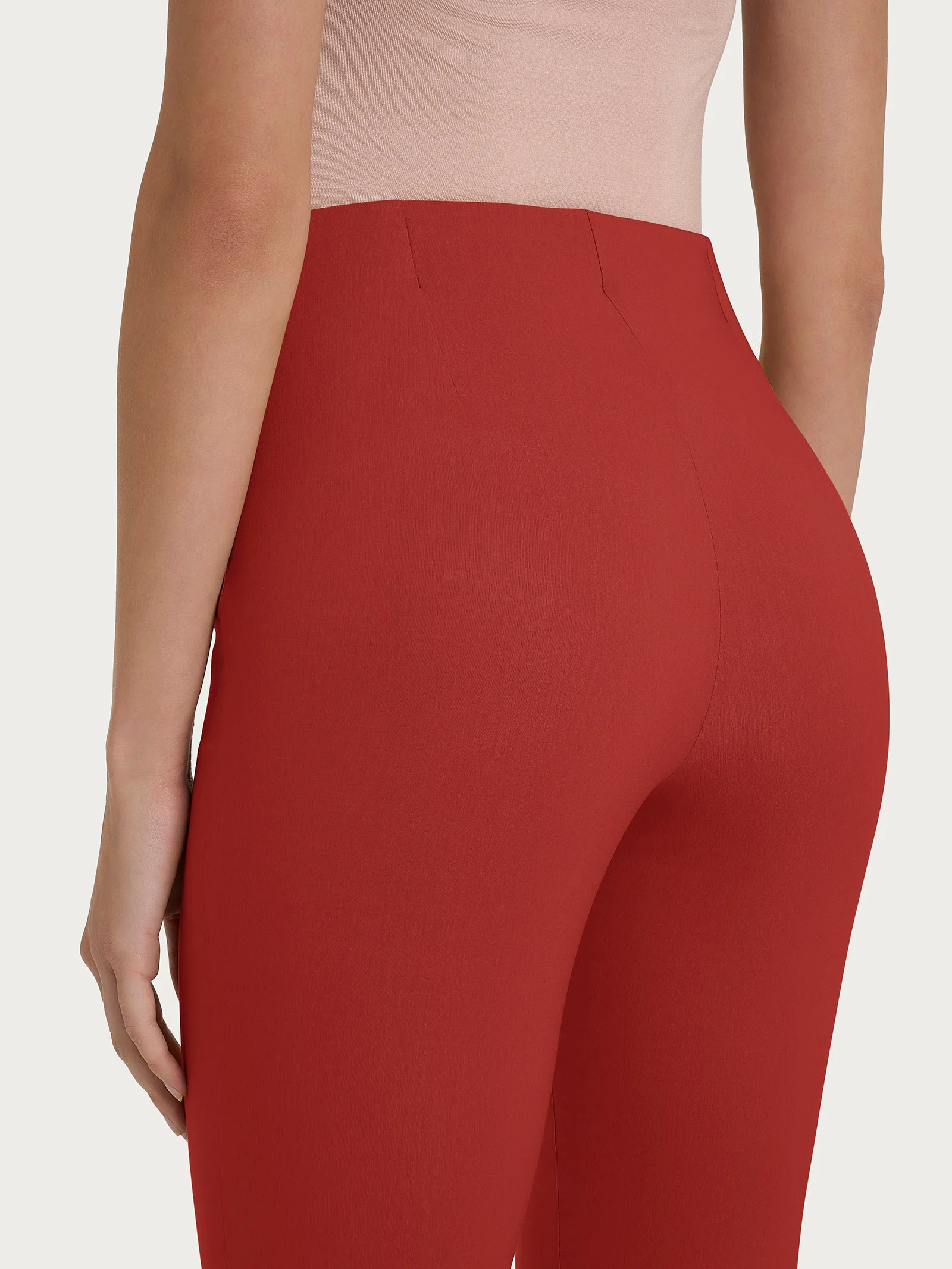 Pantalone capri con spacchetti in Super Fresh - Red Ochre - Image 3