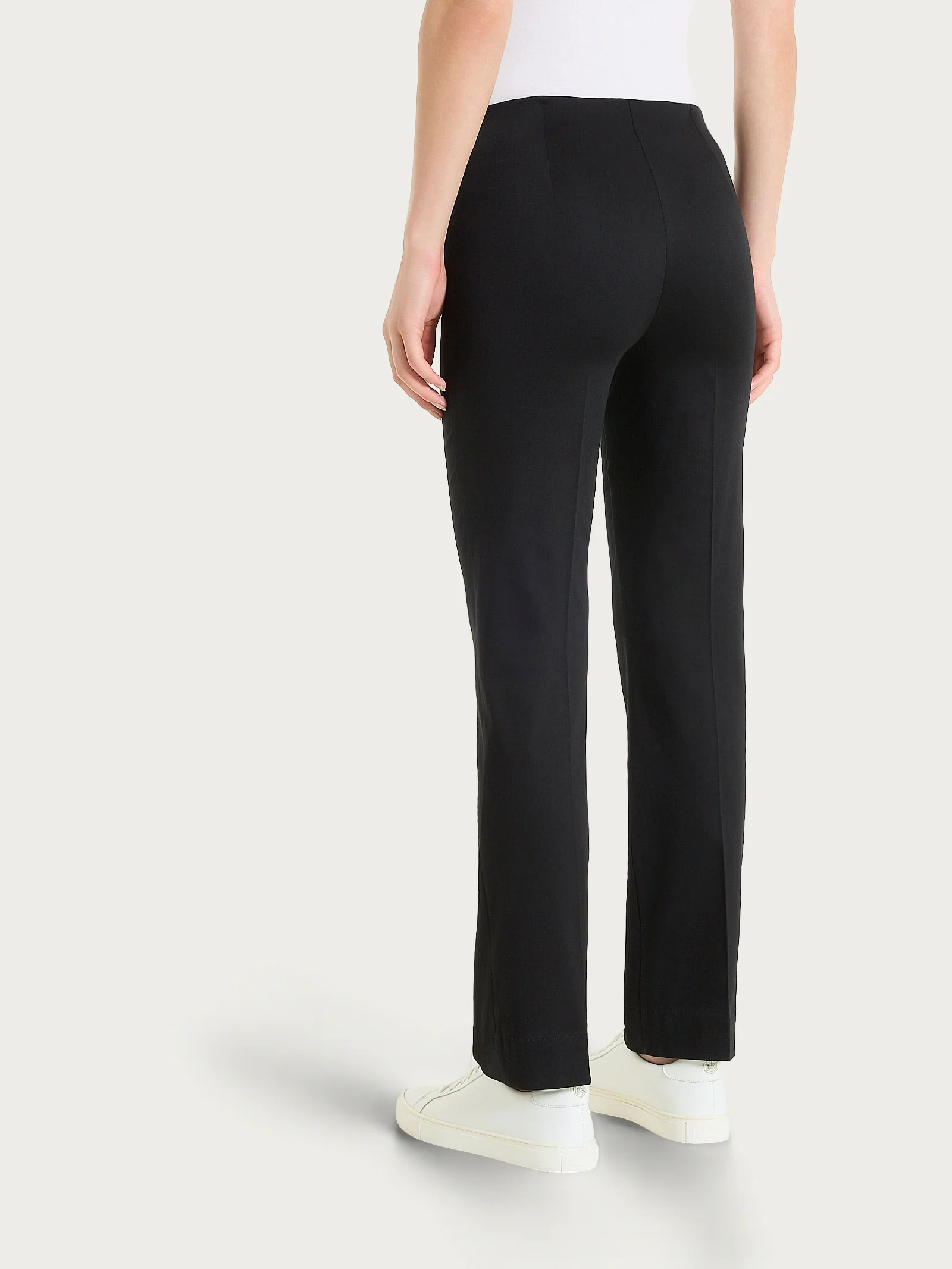 Pantalone capri dritto in Satin Power - Nero - Image 2