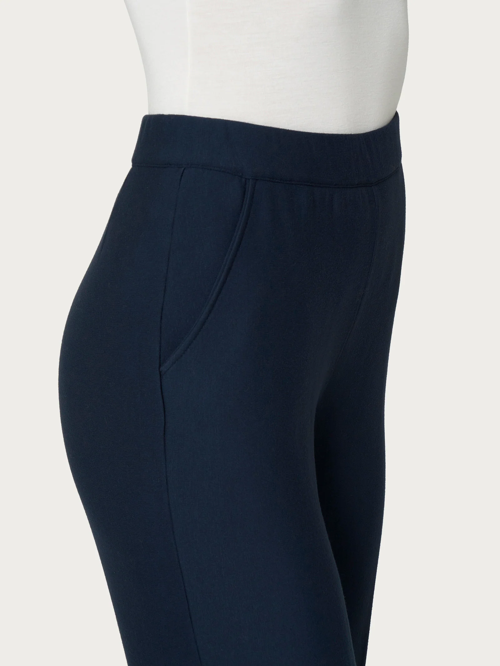 Pantalone chino con tasche in Eco Techno Fleece - Bleu - Image 3